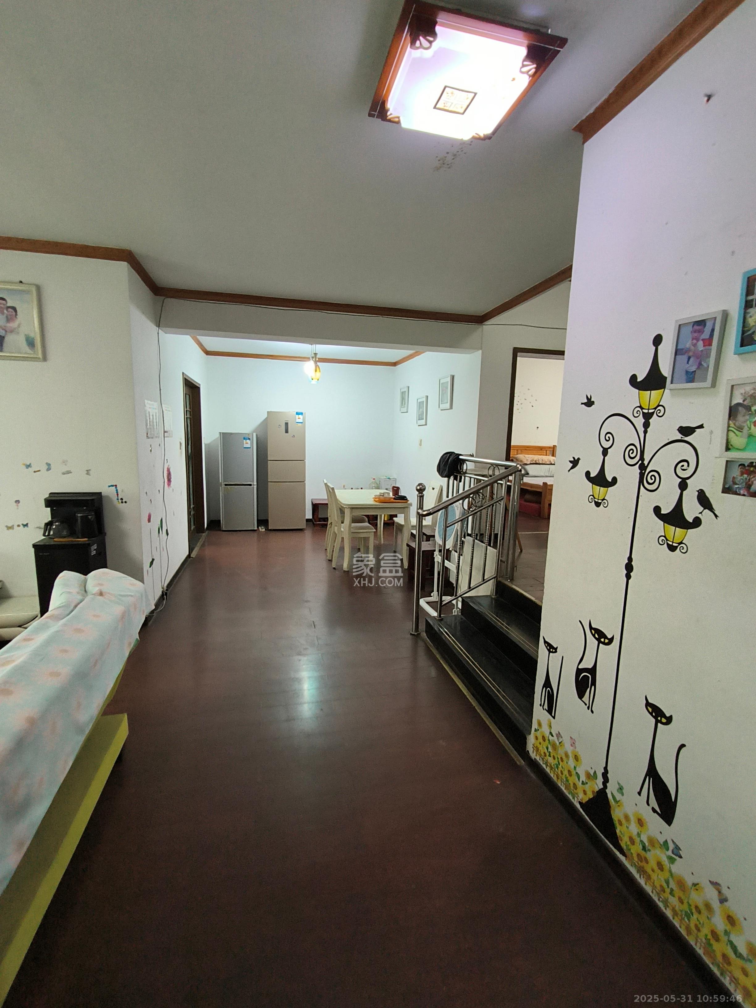 振湘园  3室1厅1卫   2500.00元/月室内图