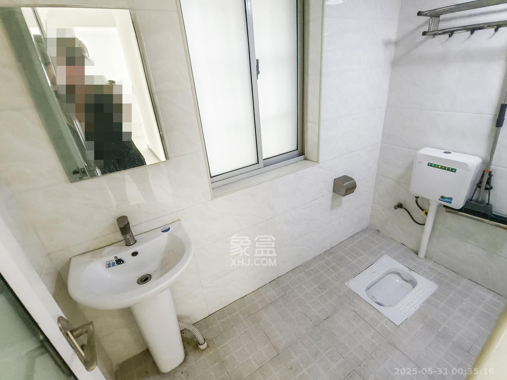 红树湾 3室2厅1卫 91.0万 红树湾 3室2厅1卫 91.0万卫生间