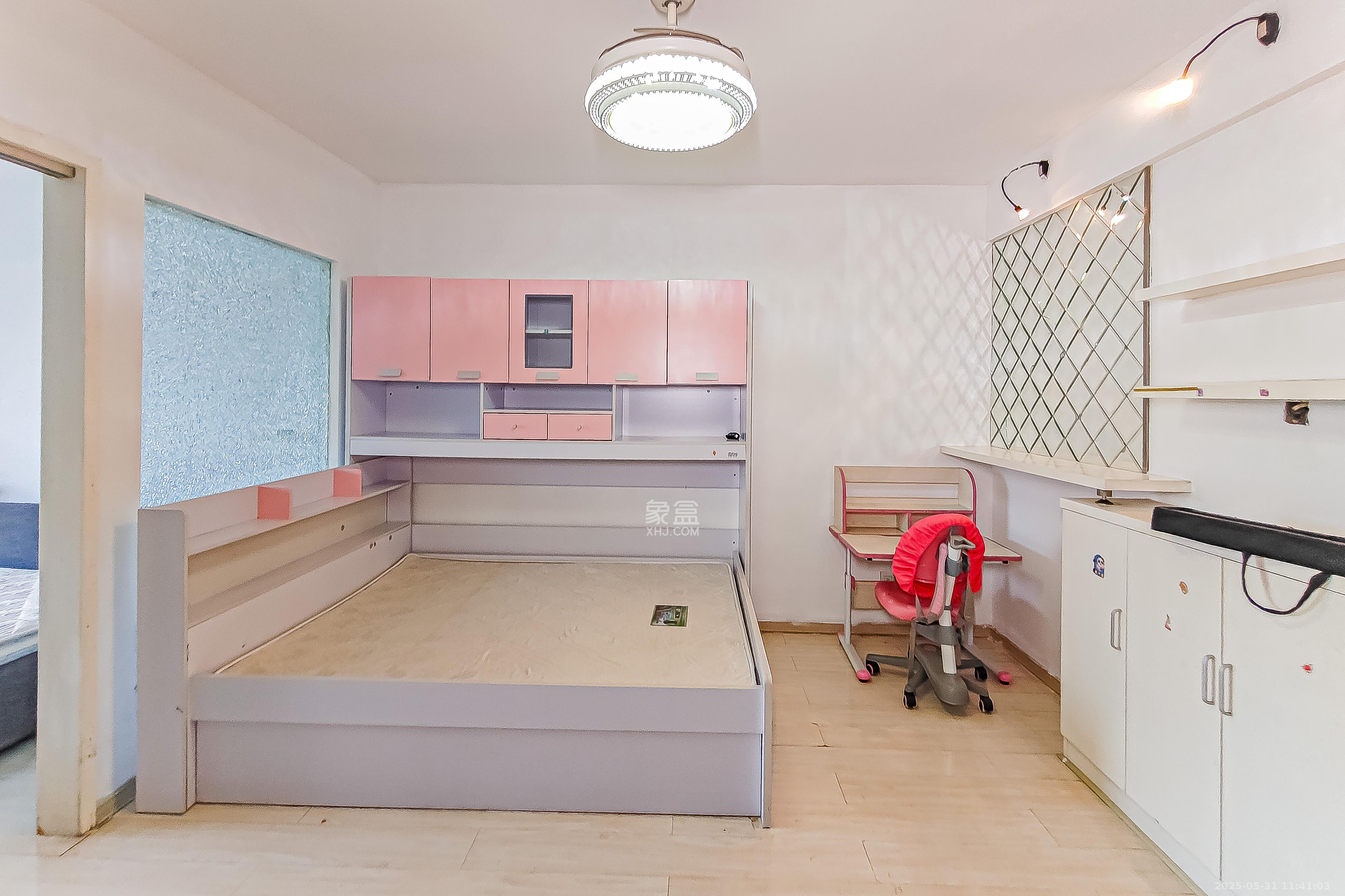 三重星都心 1室2厅1卫 58.8万 三重星都心 1室2厅1卫 58.8万卧室