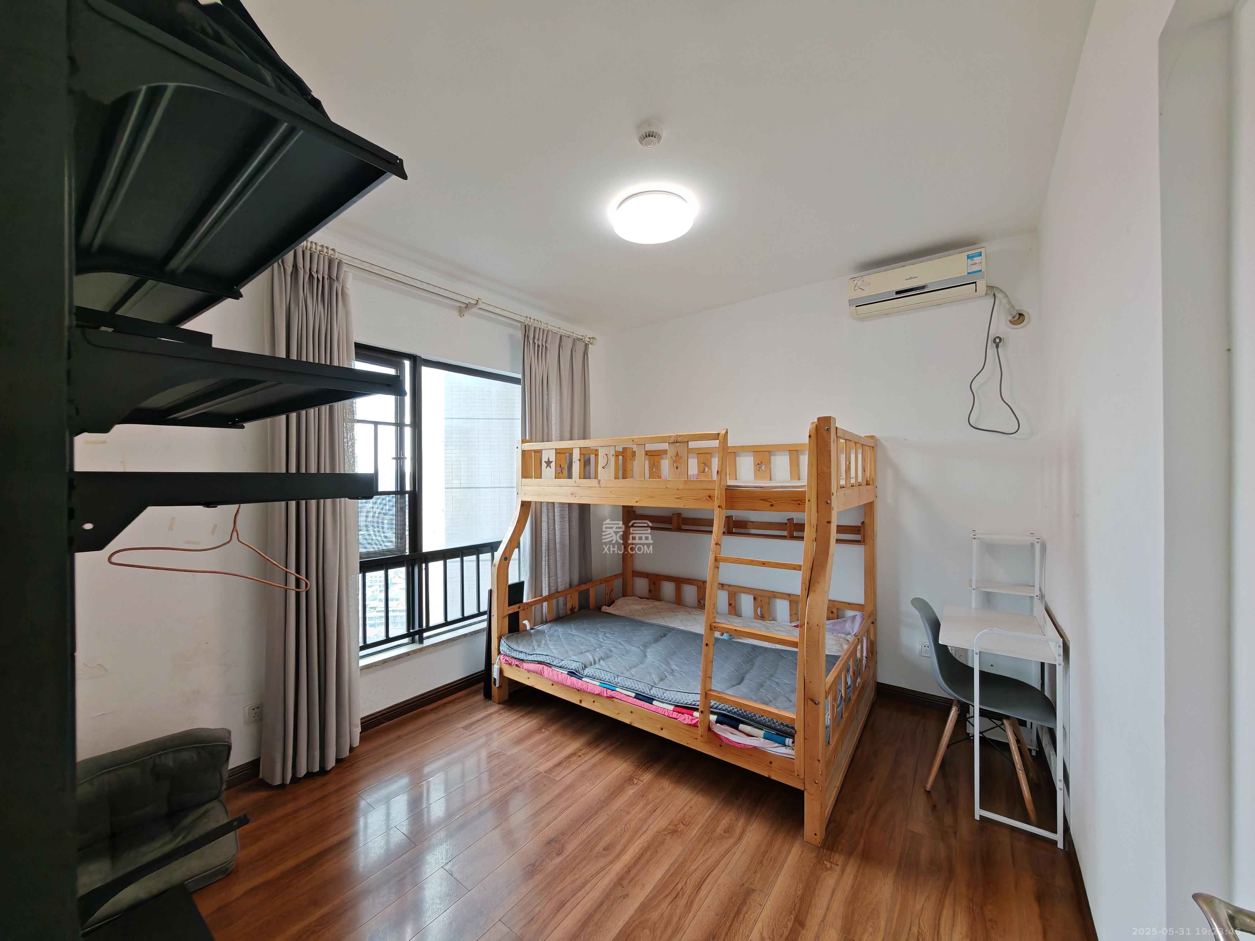 达美D6区  2室2厅1卫   2500.00元/月室内图