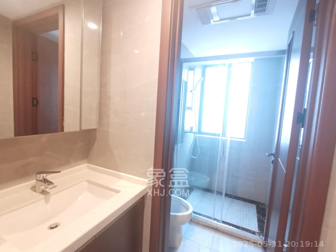 绿地长沙城际空间站（柏仕佳苑）  4室2厅2卫   4000.00元/月室内图