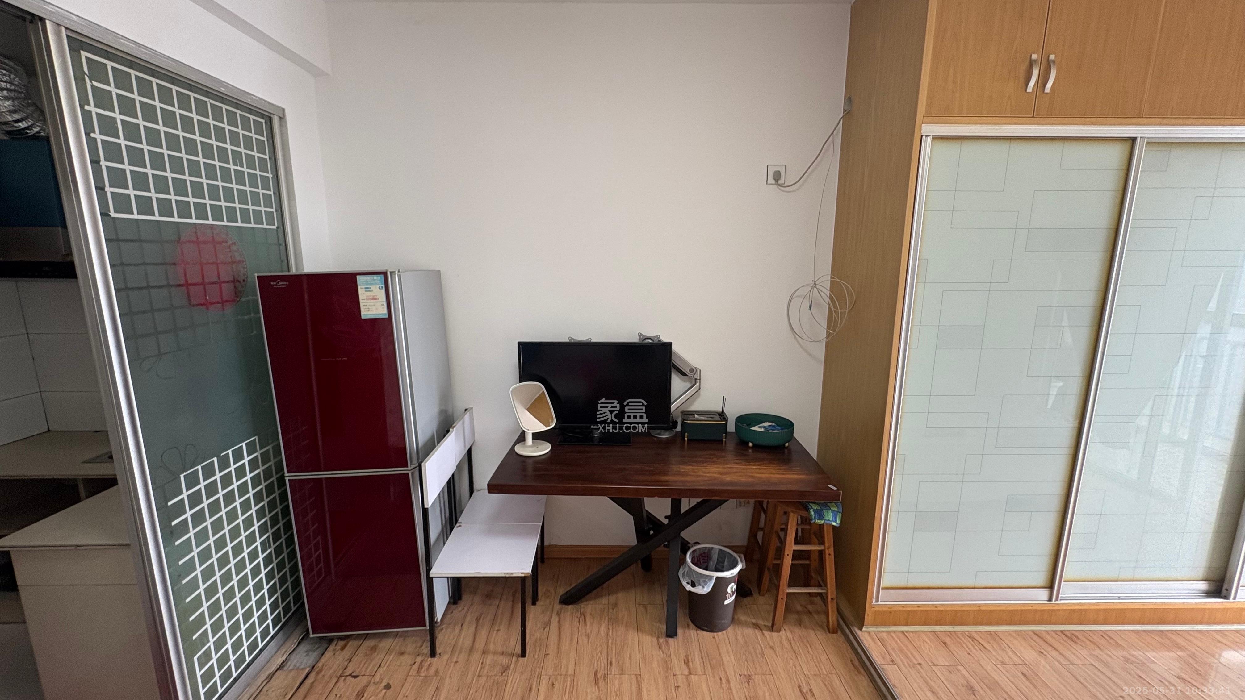 世景华庭  1室1厅1卫   1200.00元/月室内图
