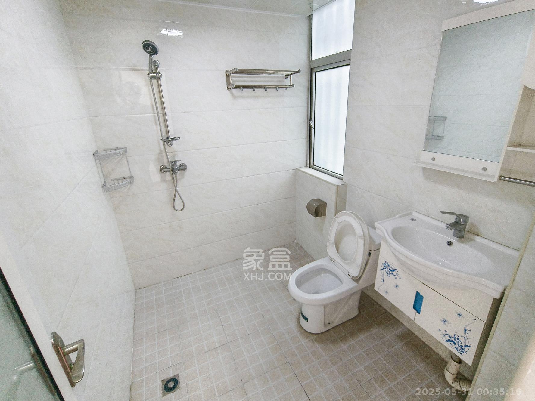 红树湾 3室2厅1卫 91.0万 红树湾 3室2厅1卫 91.0万卫生间