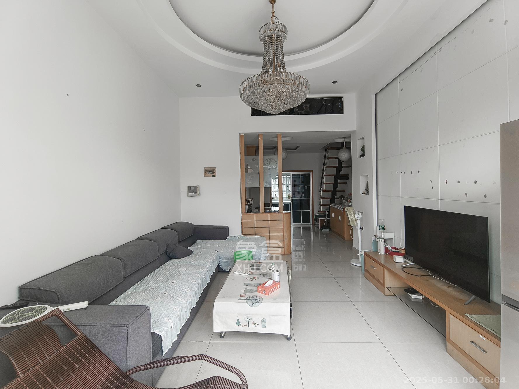 山水湾  3室2厅1卫    65.0万 山水湾  3室2厅1卫    65.0万客厅