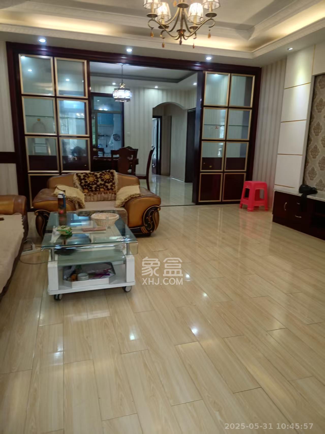 卓越蔚蓝海岸二期 3室2厅2卫 3300.0元/月 卓越蔚蓝海岸二期 3室2厅2卫 3300.0元/月室内图