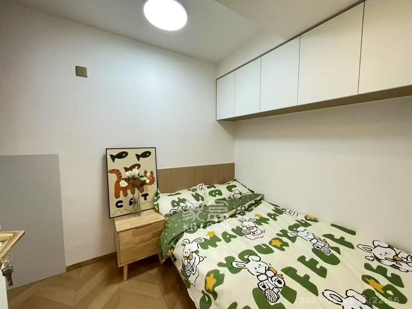 五一中央领御  1室2厅1卫    1000.0元/月室内图