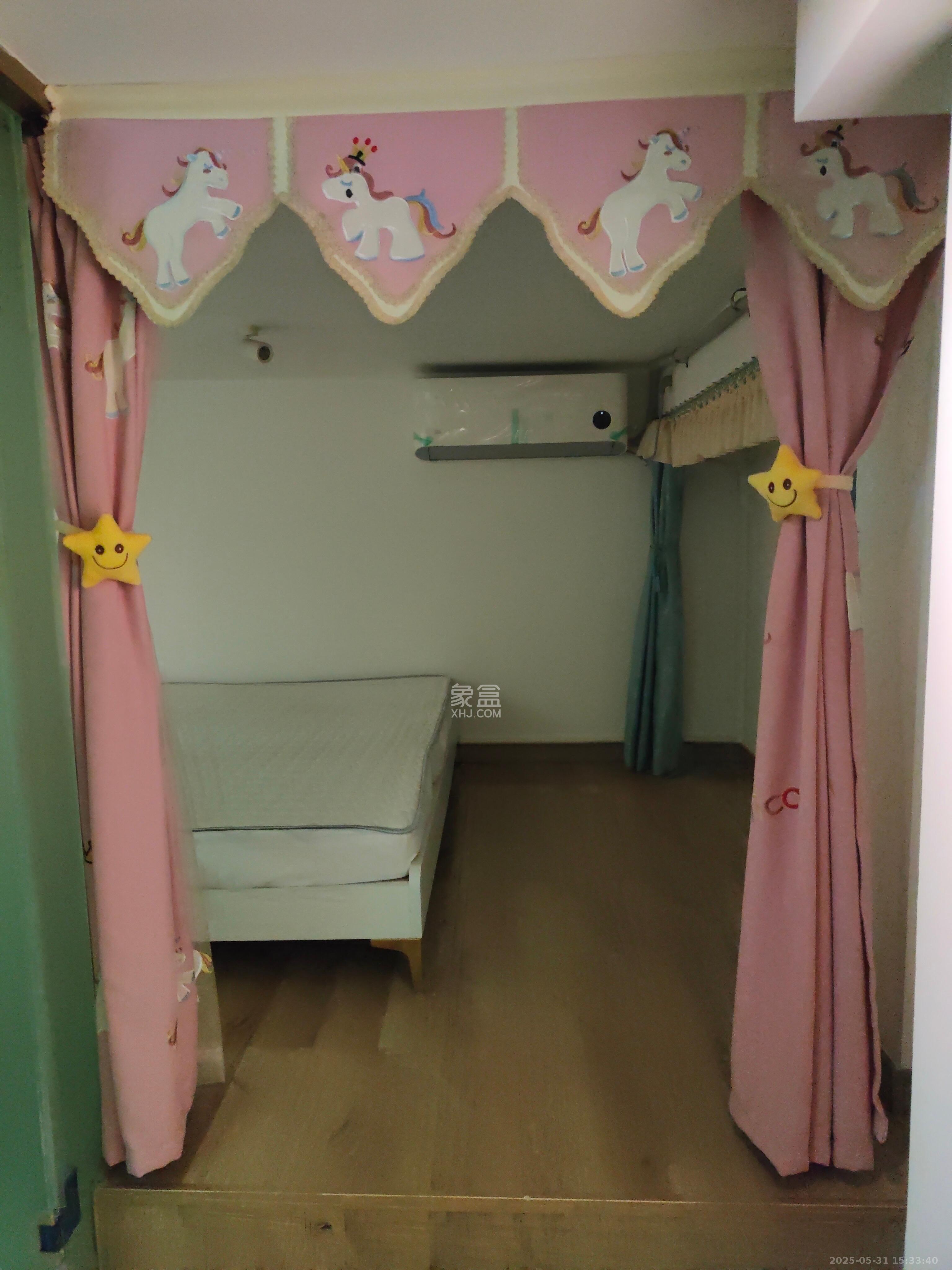万润时光里  2室1厅1卫   2800.00元/月室内图