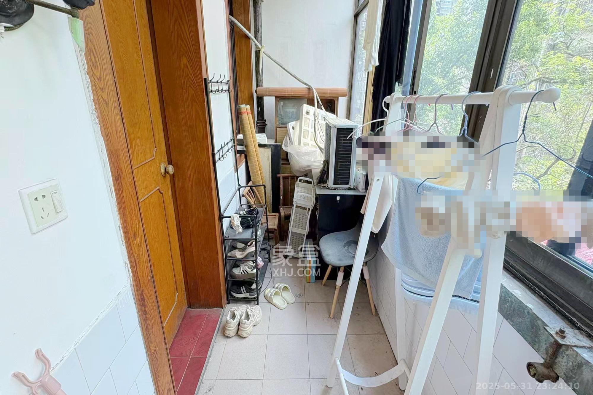 湖南省地铁局宿舍 3室2厅1卫 65.0万 湖南省地铁局宿舍 3室2厅1卫 65.0万阳台