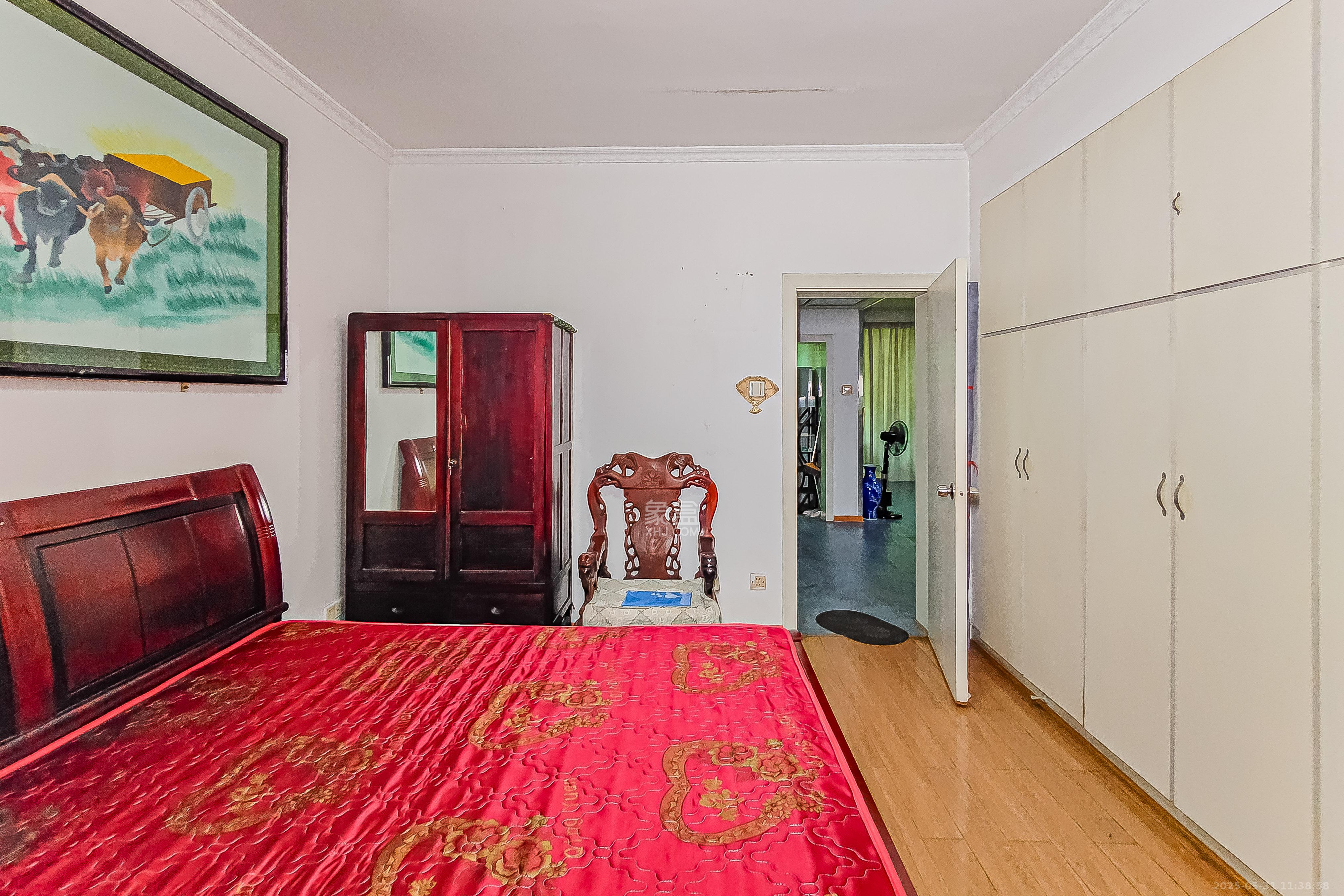 天心区政府机关宿舍  3室2厅1卫    89.0万 天心区政府机关宿舍  3室2厅1卫    89.0万卧室