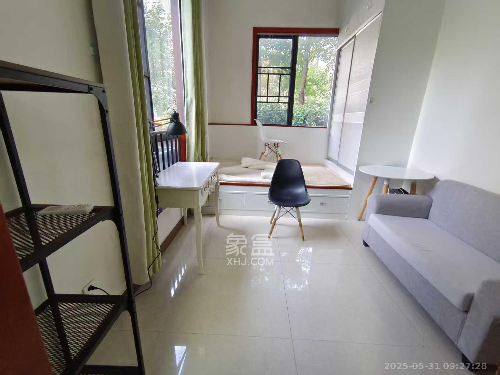 阳光100三期  1室1厅1卫    1000.0元/月 阳光100三期  1室1厅1卫    1000.0元/月室内图