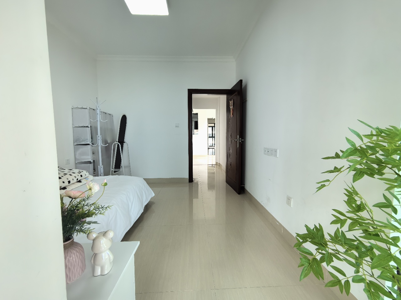 晨晖帝景  2室2厅2卫    165.0万 晨晖帝景  2室2厅2卫    165.0万室内图