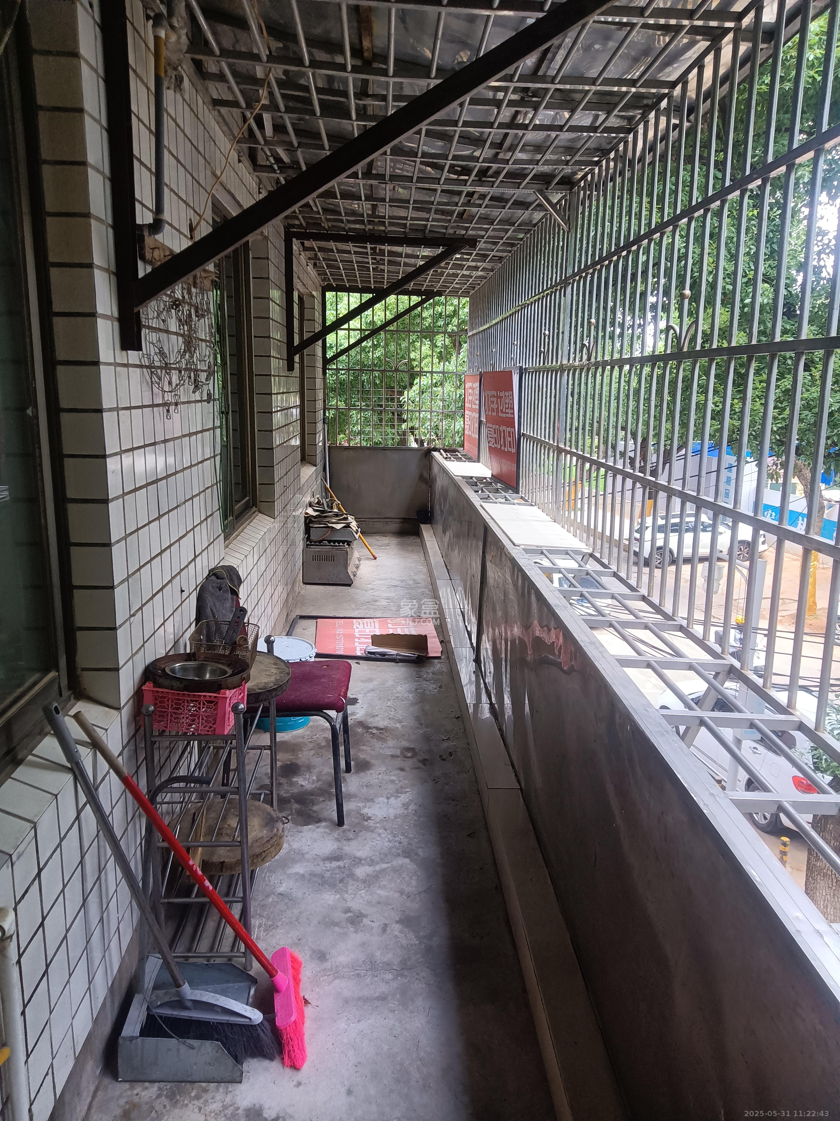 雅塘村  3室2厅2卫    2200.0元/月室内图