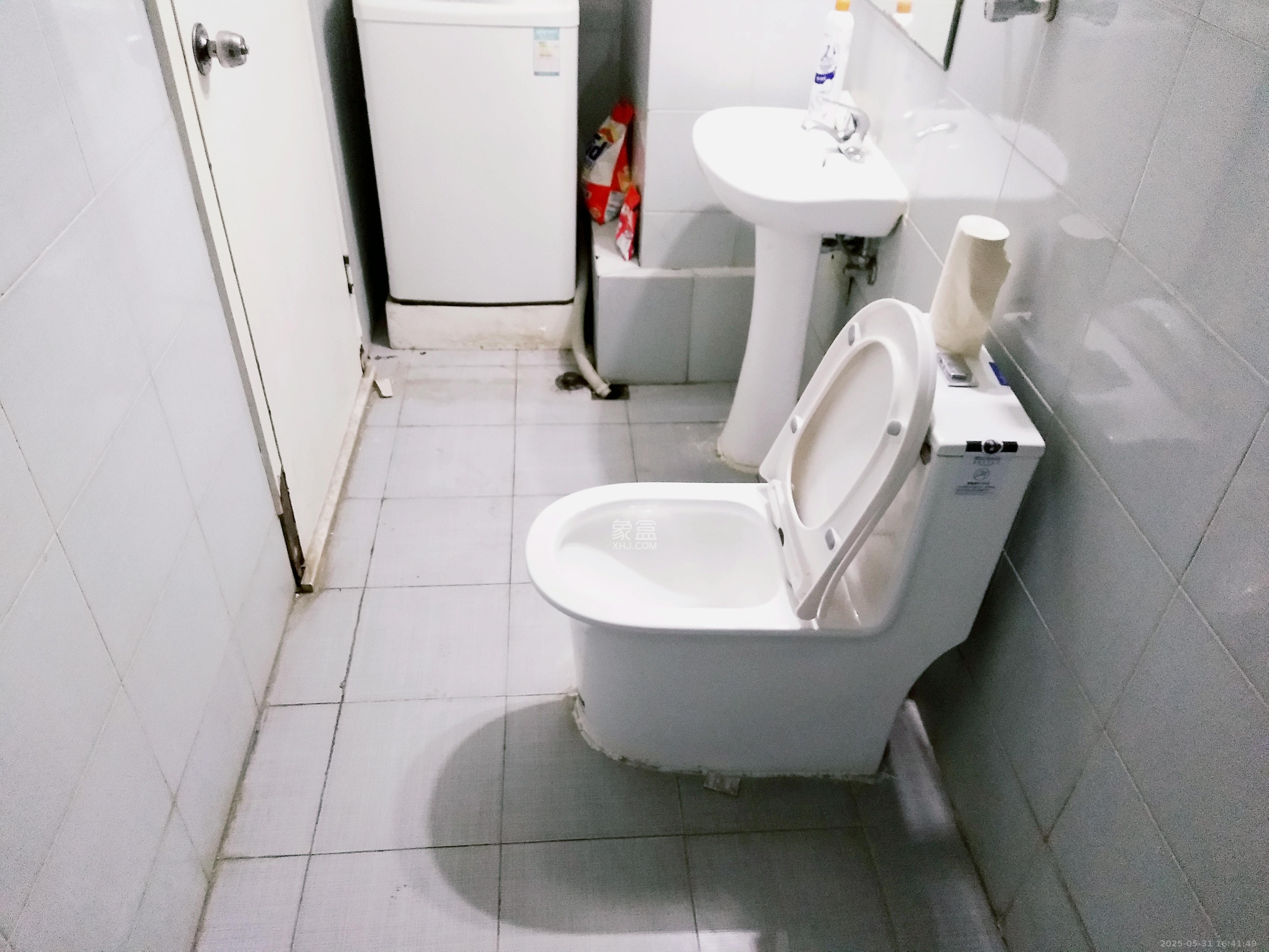 阳光100二期  1室1厅1卫   2000.00元/月室内图
