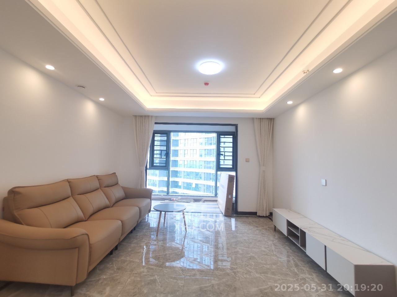 绿地长沙城际空间站（柏仕佳苑）  4室2厅2卫   4000.00元/月室内图