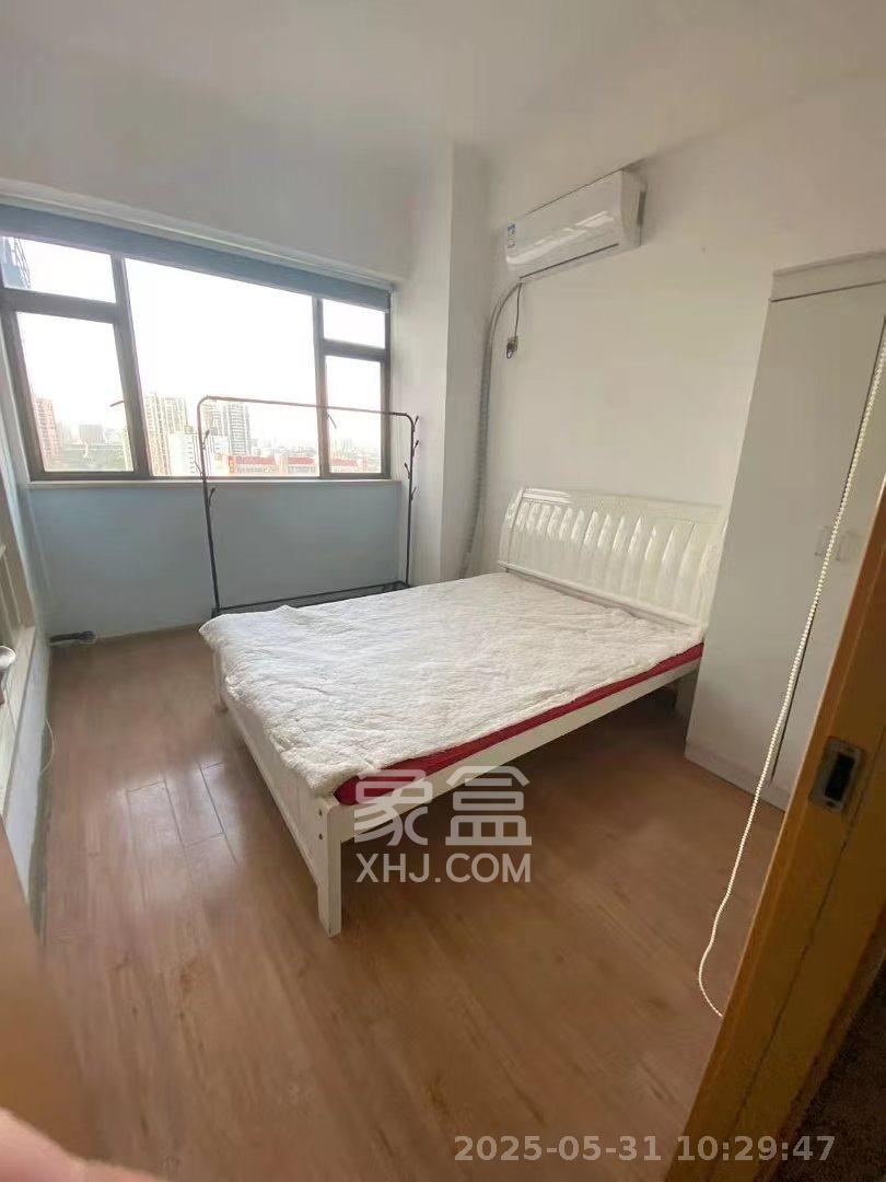 昊天大厦 2室1厅1卫 2300.0元/月 昊天大厦 2室1厅1卫 2300.0元/月室内图