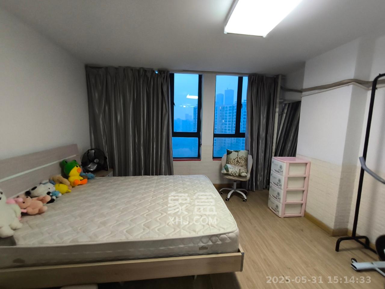 融圣国际  2室2厅1卫   2400.00元/月室内图