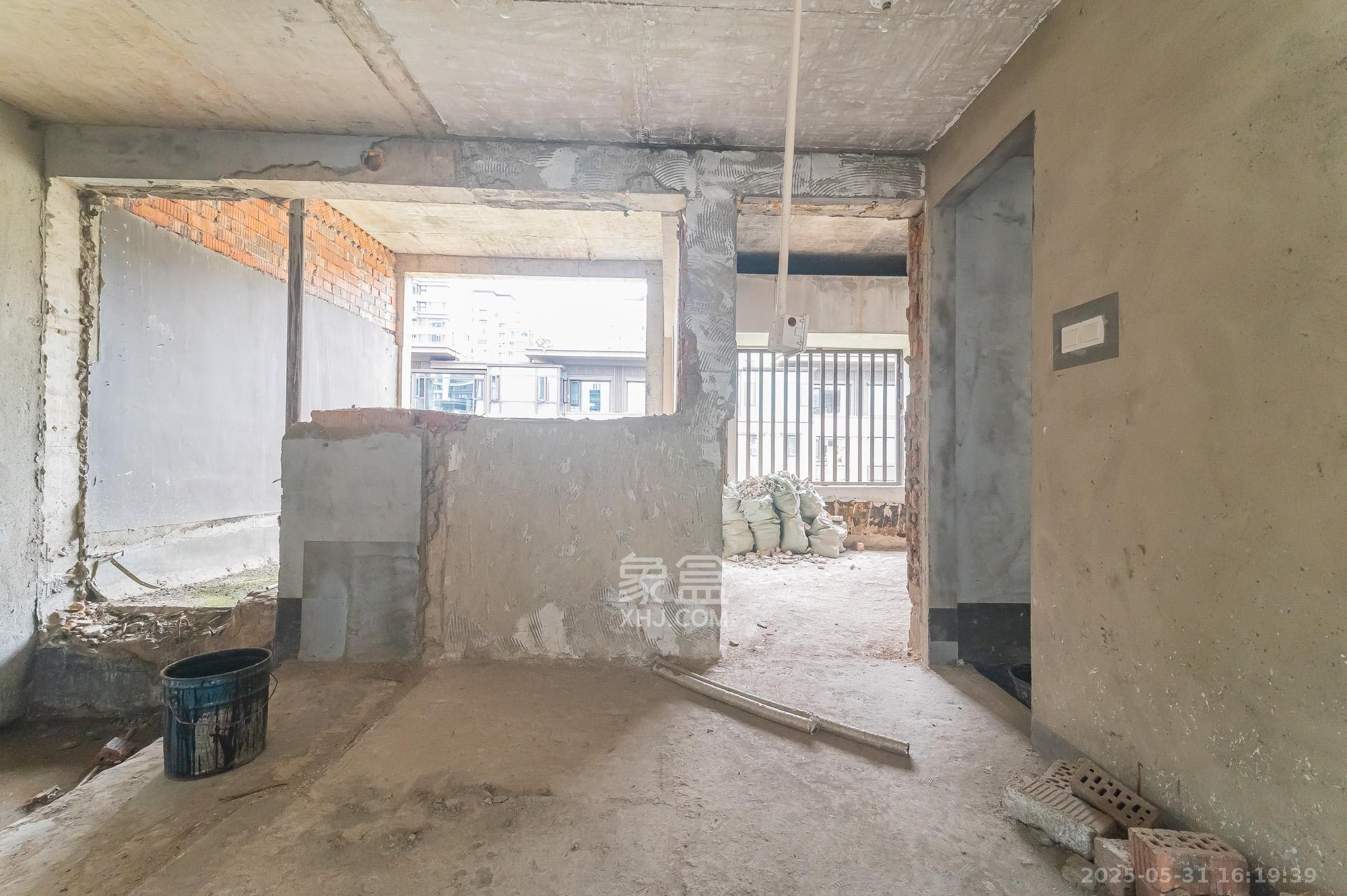 中交建发松雅院  5室2厅3卫    290.0万 中交建发松雅院  5室2厅3卫    290.0万其他