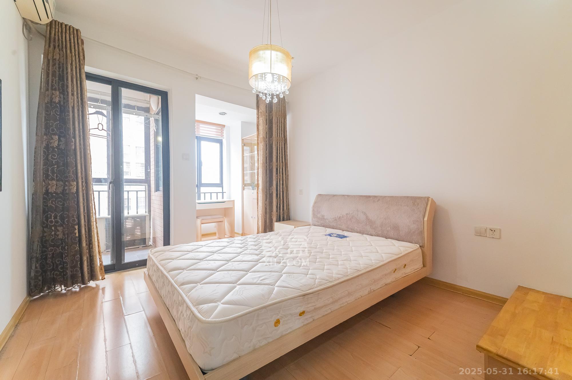 华润凤凰城一期 1室1厅1卫 32.0万 华润凤凰城一期 1室1厅1卫 32.0万卧室