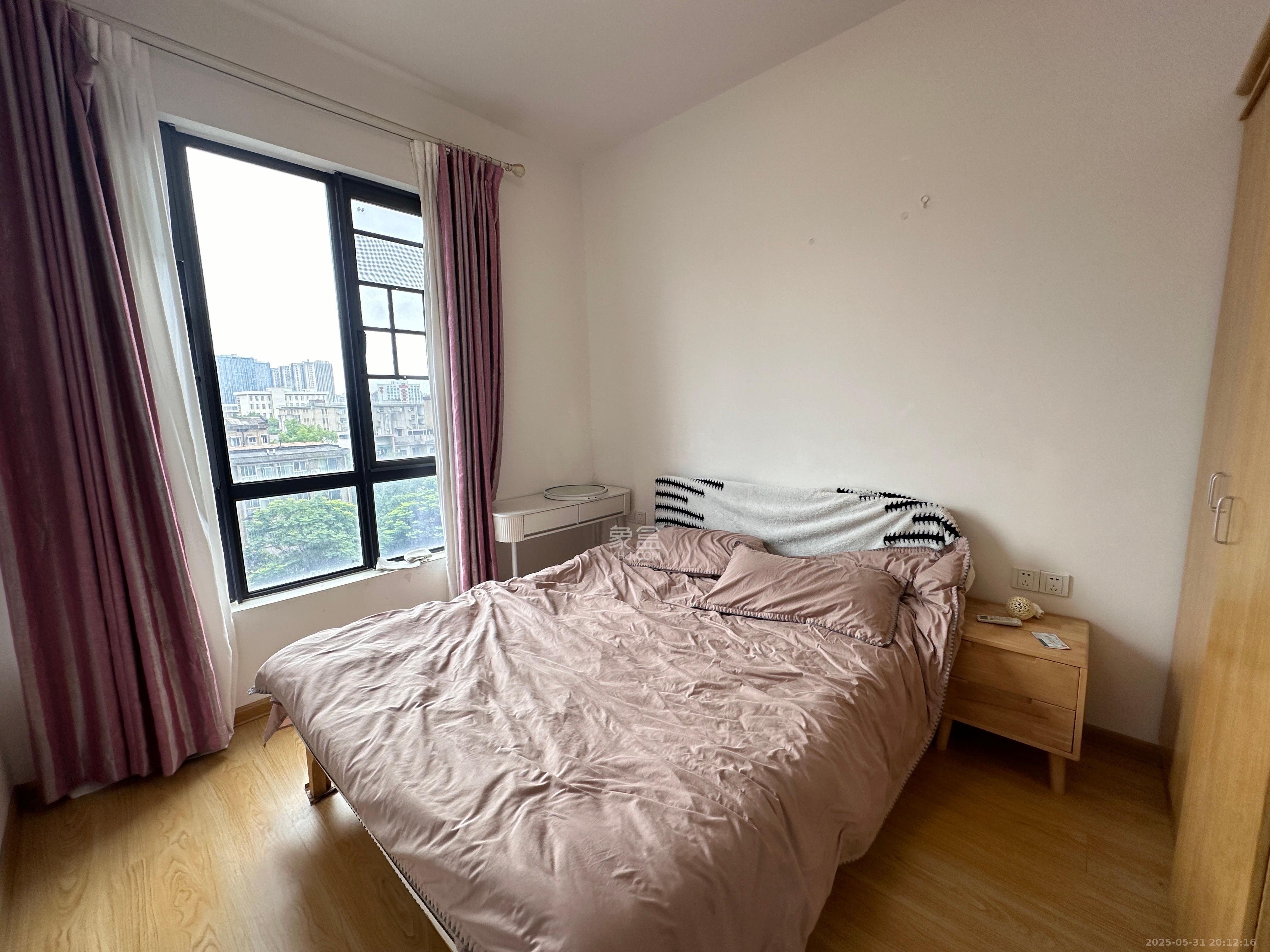 荣悦台  2室1厅1卫    3200.0元/月室内图