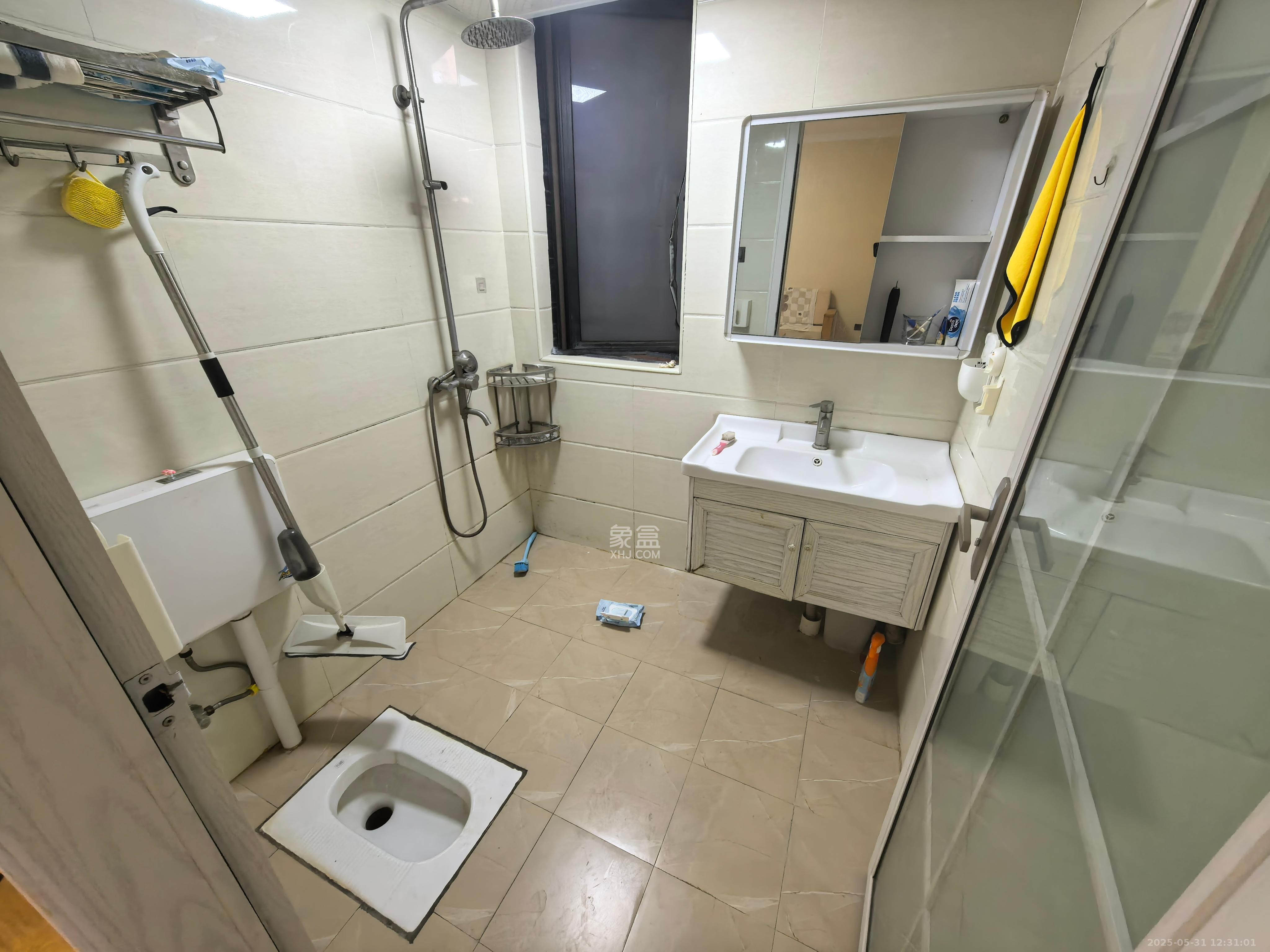 建发中央悦府  2室1厅1卫   2400.00元/月室内图