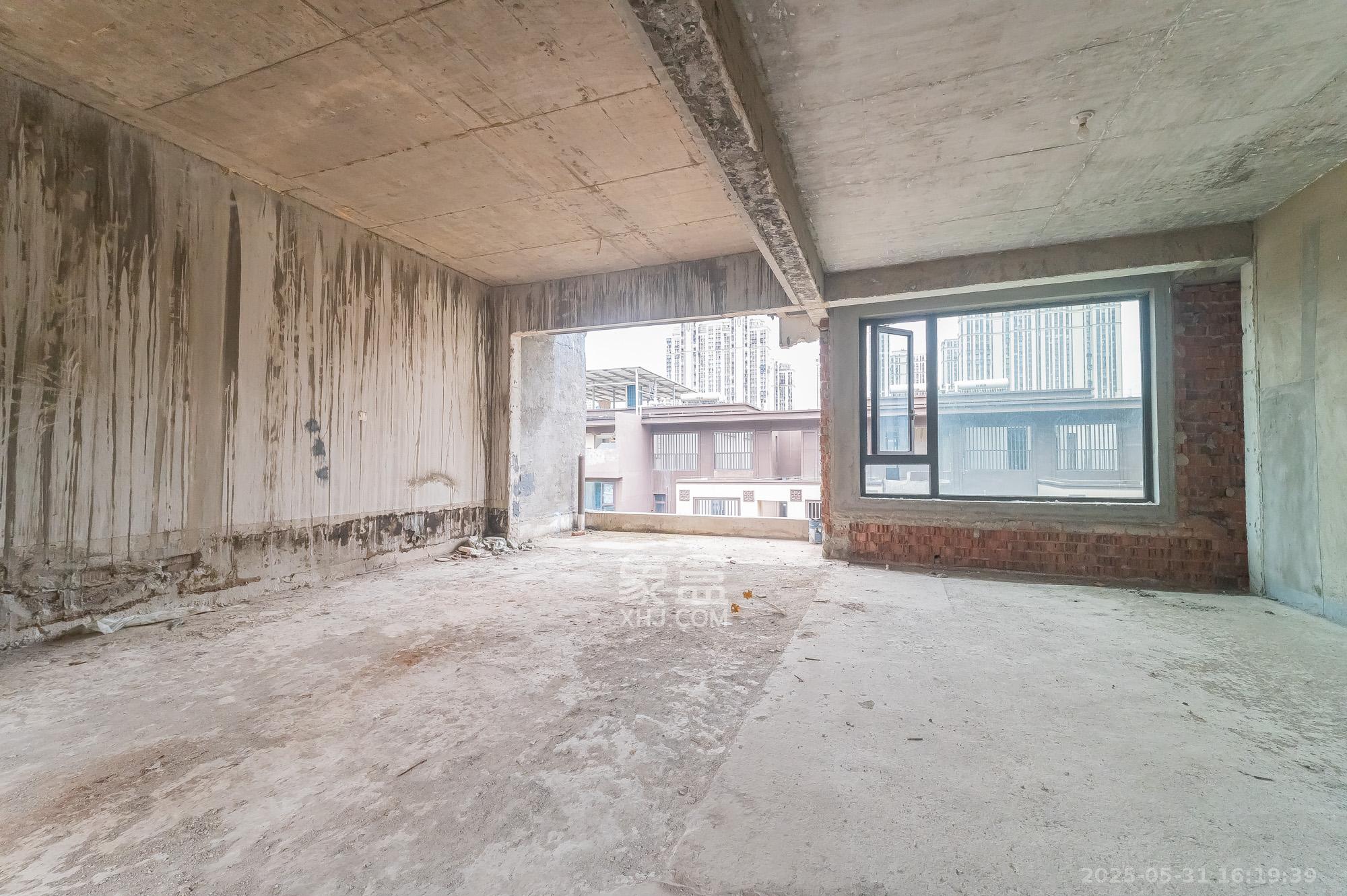 中交建发松雅院  5室2厅3卫    290.0万 中交建发松雅院  5室2厅3卫    290.0万其他