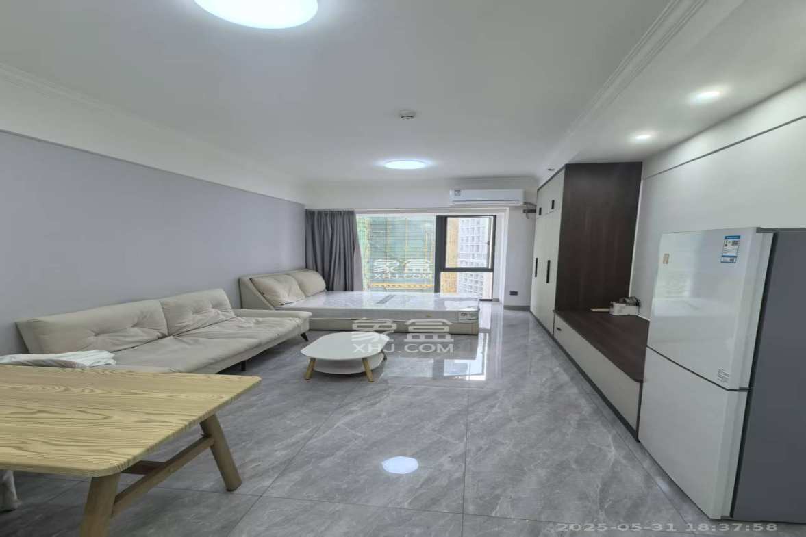 万润时光里 1室0厅0卫 1800.0元/月 万润时光里 1室0厅0卫 1800.0元/月室内图