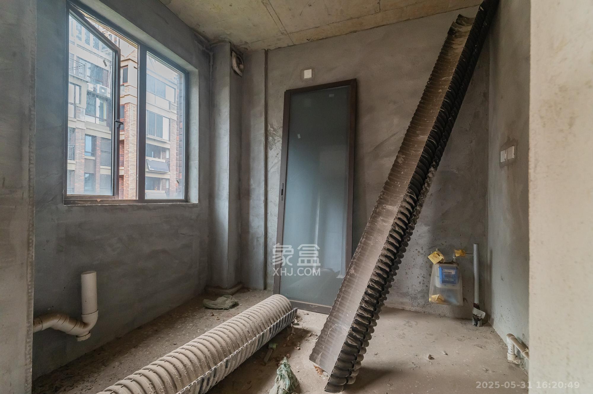 星湖湾二期洋房 5室2厅2卫 195.0万 星湖湾二期洋房 5室2厅2卫 195.0万其他