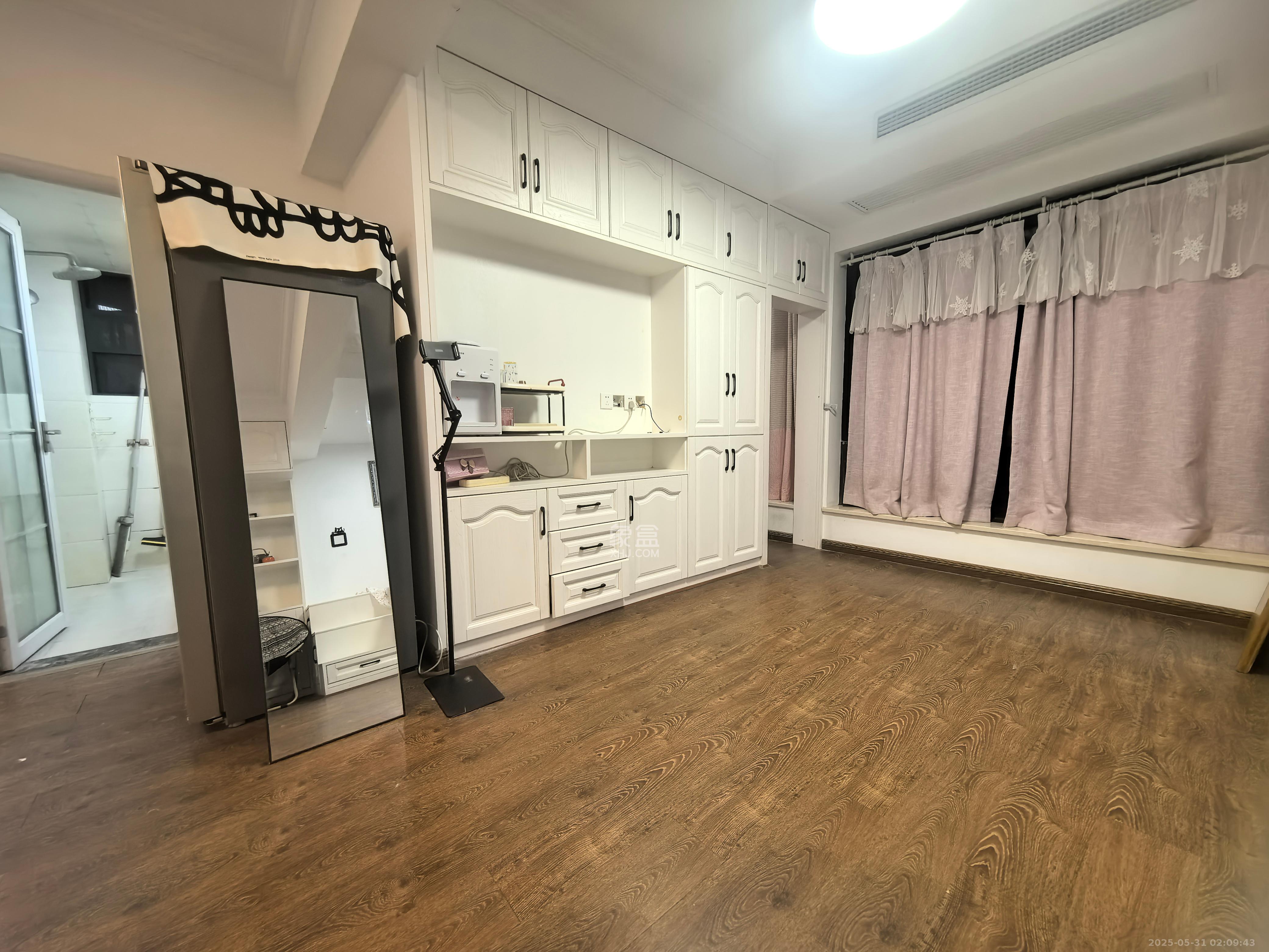 和庄  1室1厅1卫   1800.00元/月室内图