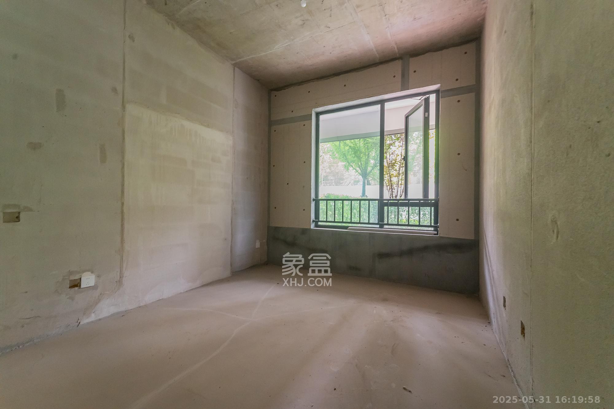 五矿万境松雅 5室2厅3卫 288.0万 五矿万境松雅 5室2厅3卫 288.0万其他