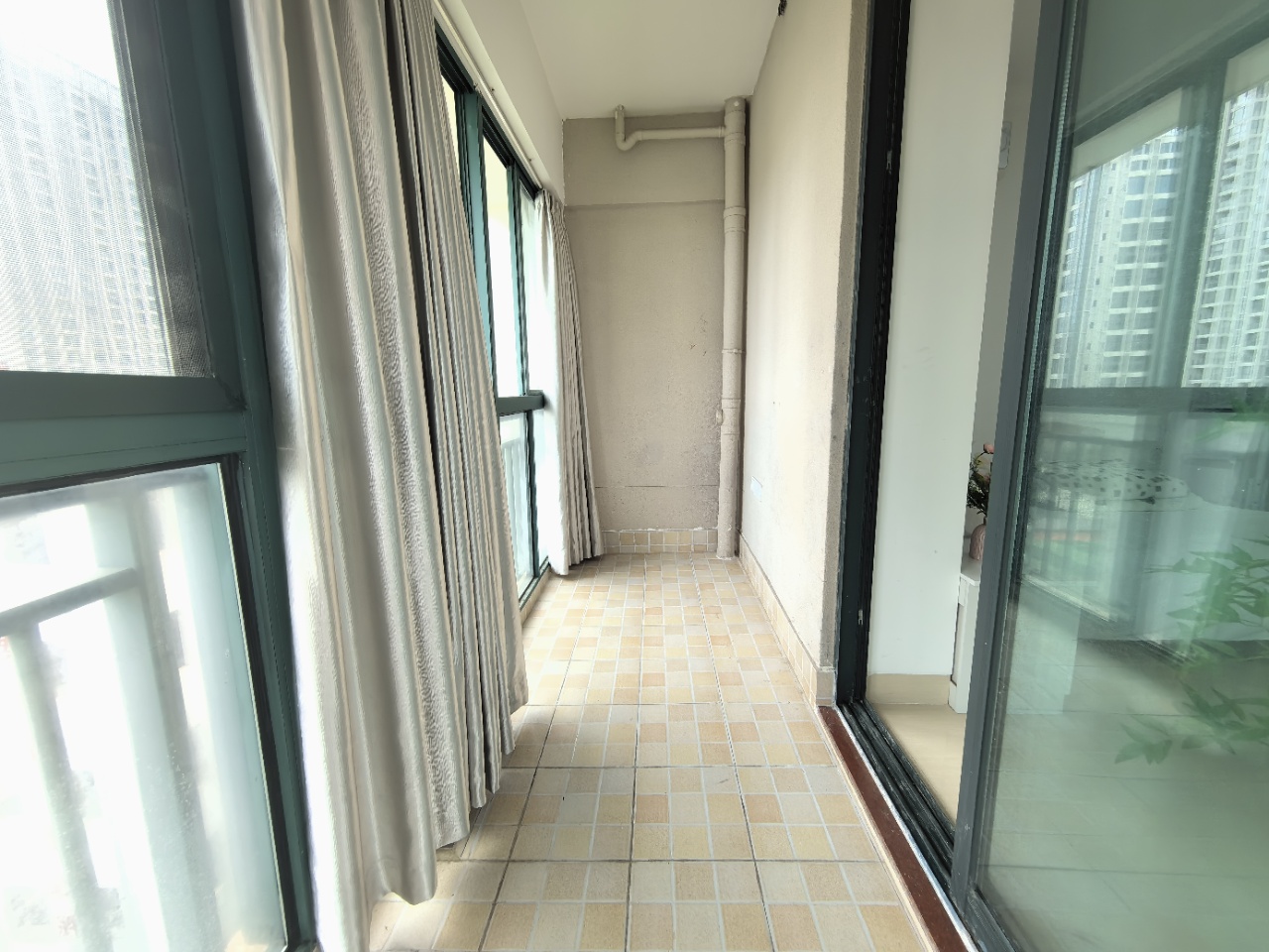 晨晖帝景  2室2厅2卫    165.0万 晨晖帝景  2室2厅2卫    165.0万室内图