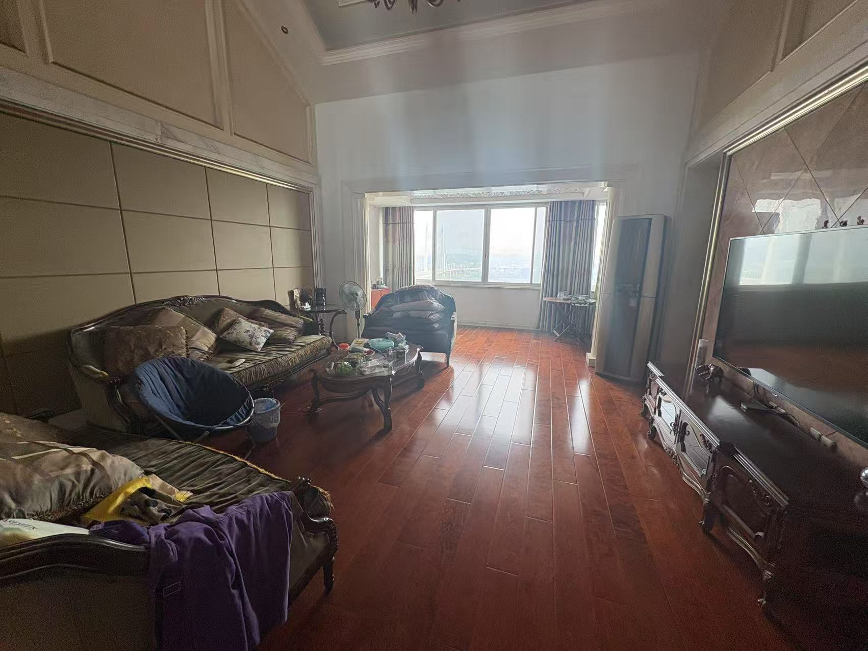 湘滨逸墅 5室2厅2卫 83.80万 湘滨逸墅 5室2厅2卫 83.80万室内图