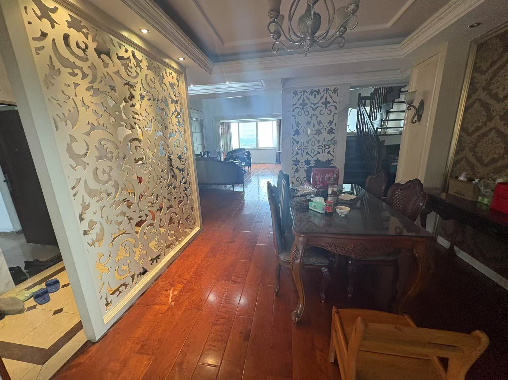 湘滨逸墅 5室2厅2卫 83.80万 湘滨逸墅 5室2厅2卫 83.80万室内图