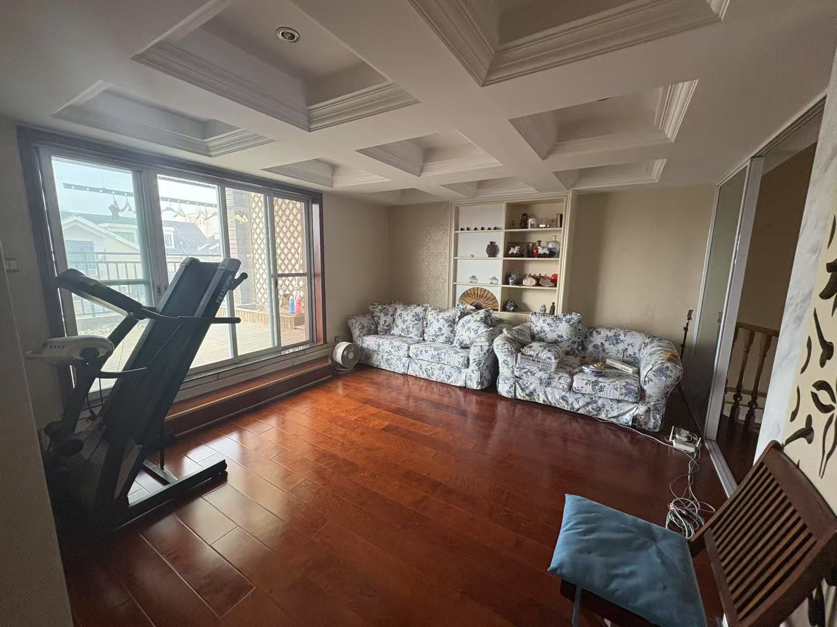 湘滨逸墅 5室2厅2卫 83.80万 湘滨逸墅 5室2厅2卫 83.80万室内图