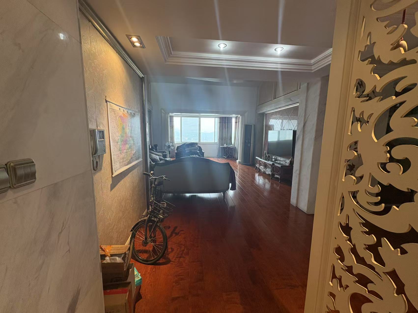 湘滨逸墅 5室2厅2卫 83.80万 湘滨逸墅 5室2厅2卫 83.80万室内图