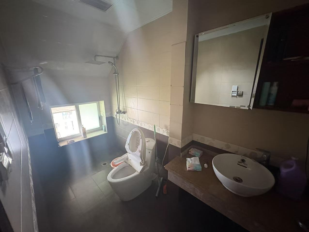 湘滨逸墅 5室2厅2卫 83.80万 湘滨逸墅 5室2厅2卫 83.80万室内图