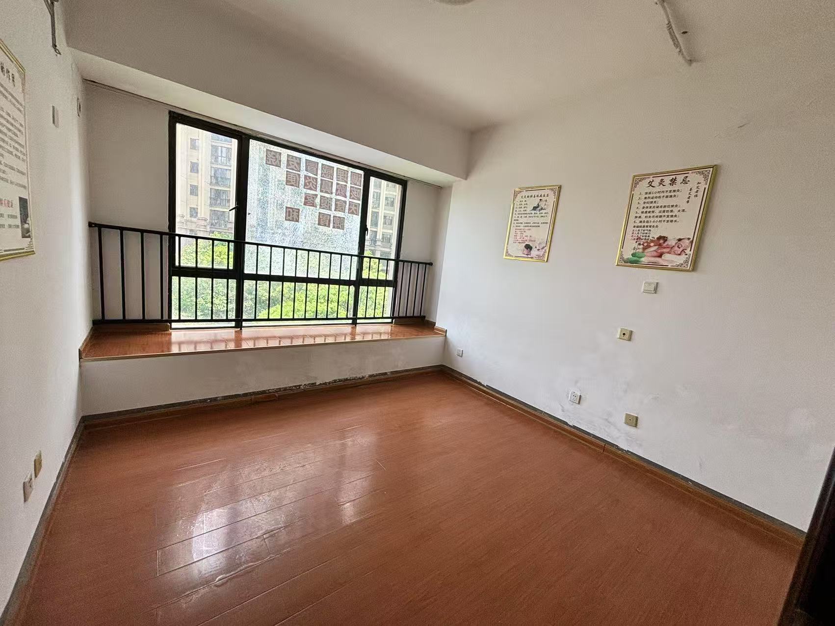 经世龙城 3室2厅1卫 51.0万 经世龙城 3室2厅1卫 51.0万室内图