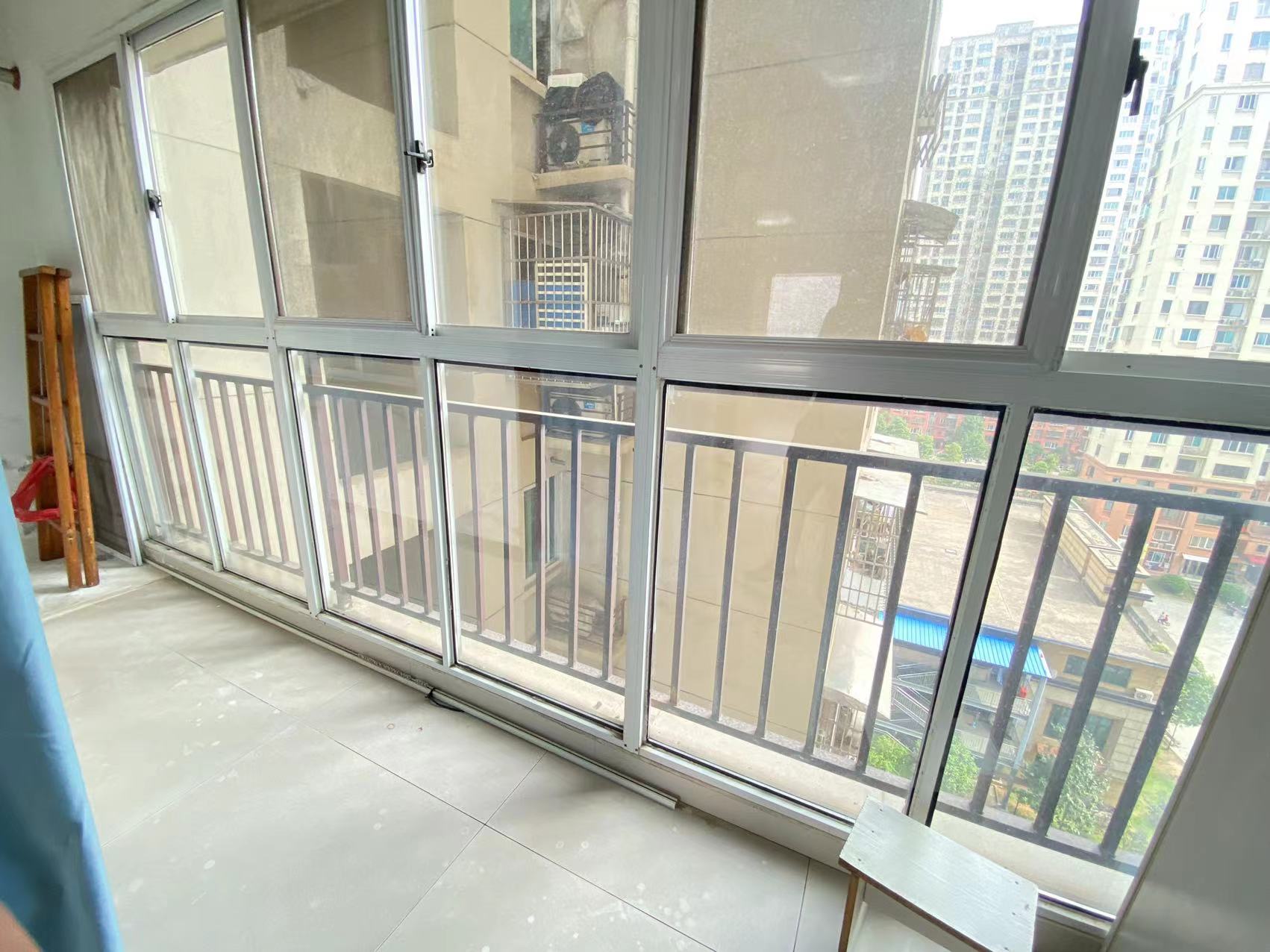 康馨佳园 3室2厅2卫 49.8万 康馨佳园 3室2厅2卫 49.8万室内图