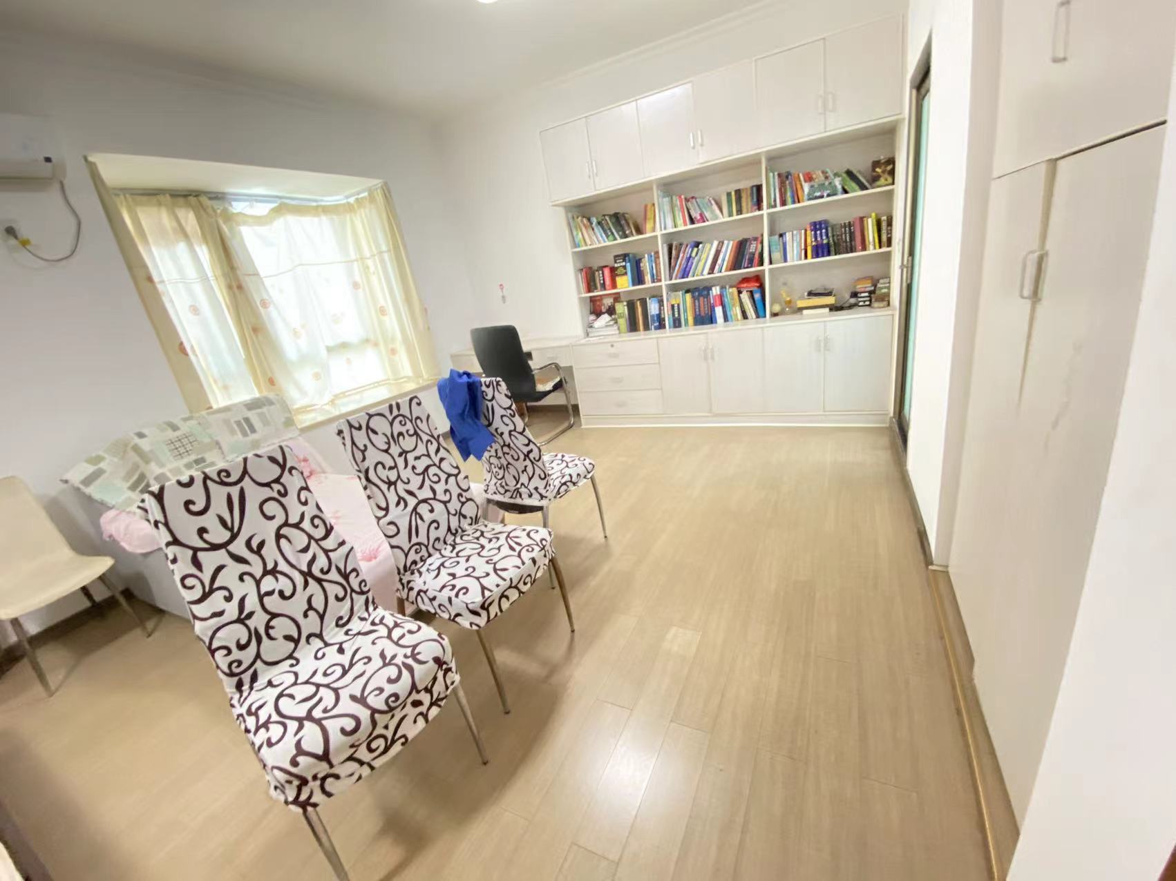 康馨佳园 3室2厅2卫 49.8万 康馨佳园 3室2厅2卫 49.8万室内图