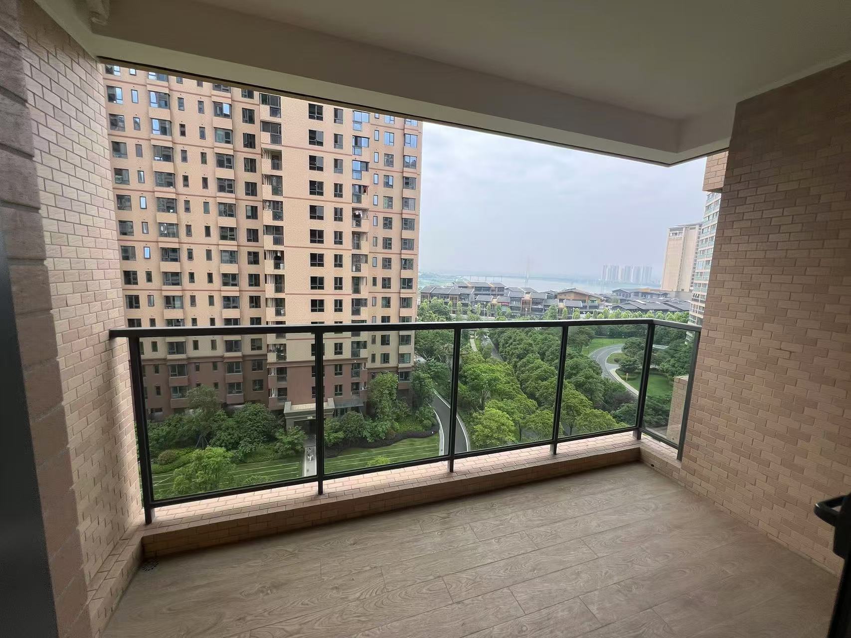 晋合湘水湾七期 4室2厅2卫 97.0万 晋合湘水湾七期 4室2厅2卫 97.0万室内图