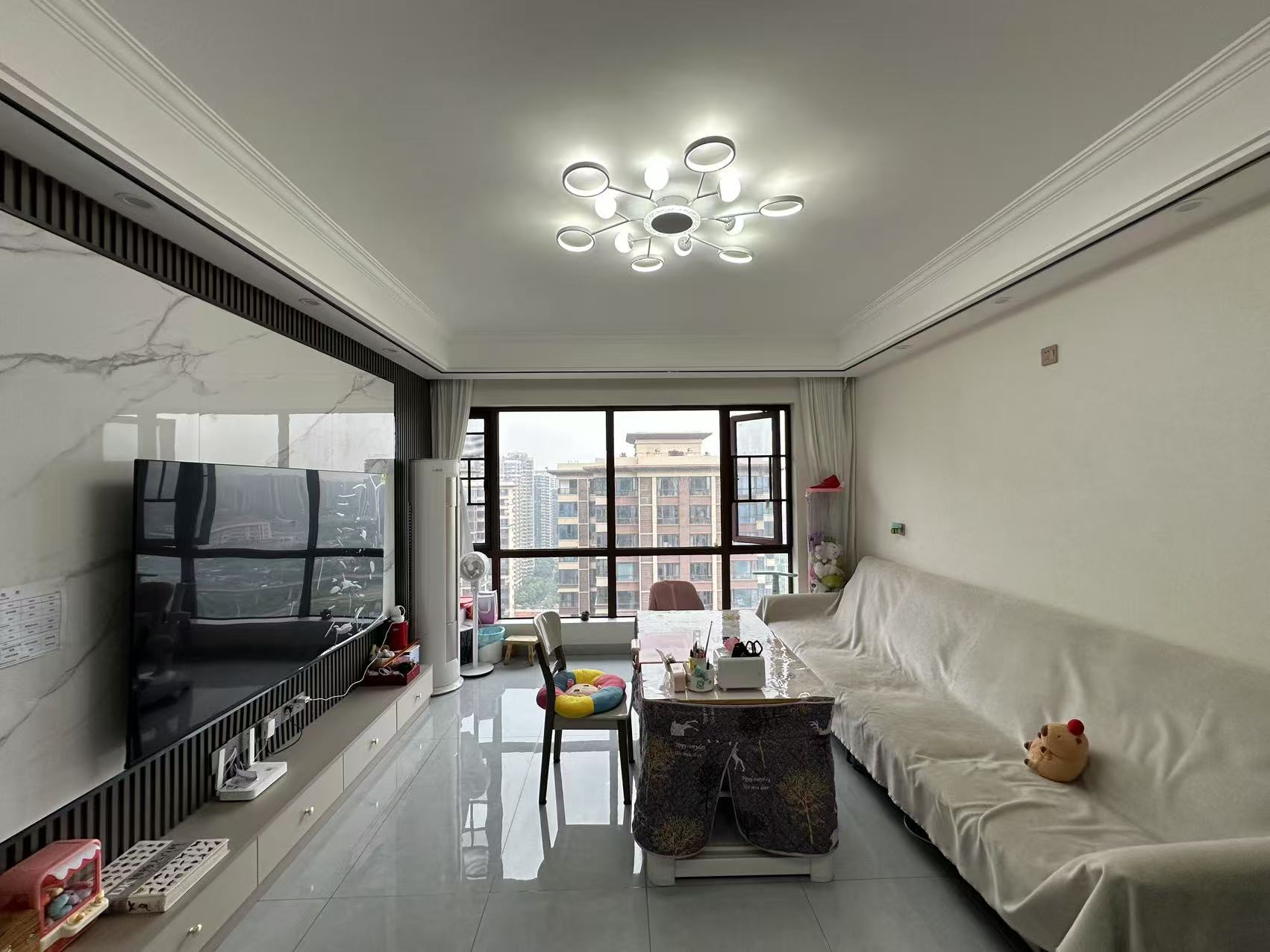 金轮津桥华府 4室2厅2卫 65.0万 金轮津桥华府 4室2厅2卫 65.0万室内图