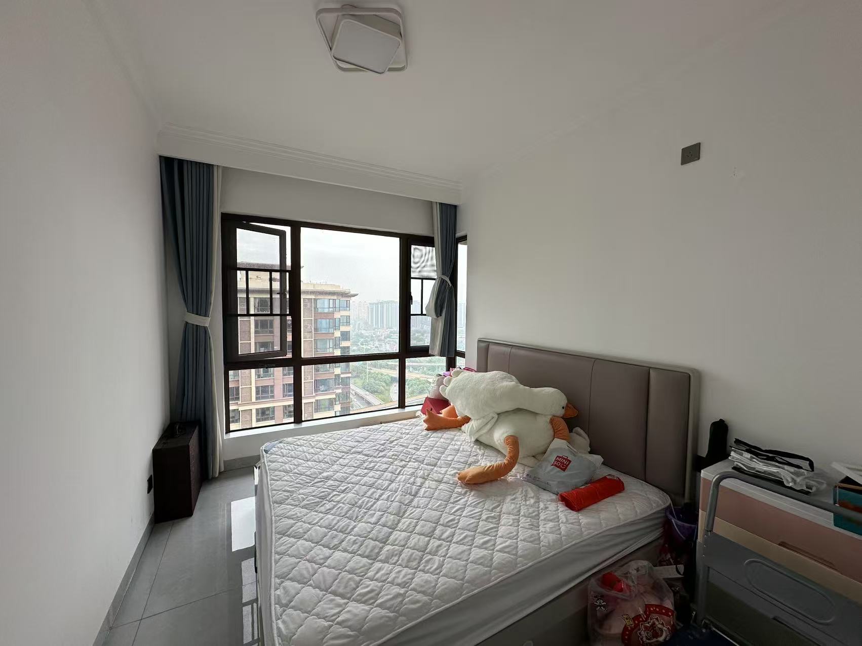 金轮津桥华府 4室2厅2卫 65.0万 金轮津桥华府 4室2厅2卫 65.0万室内图