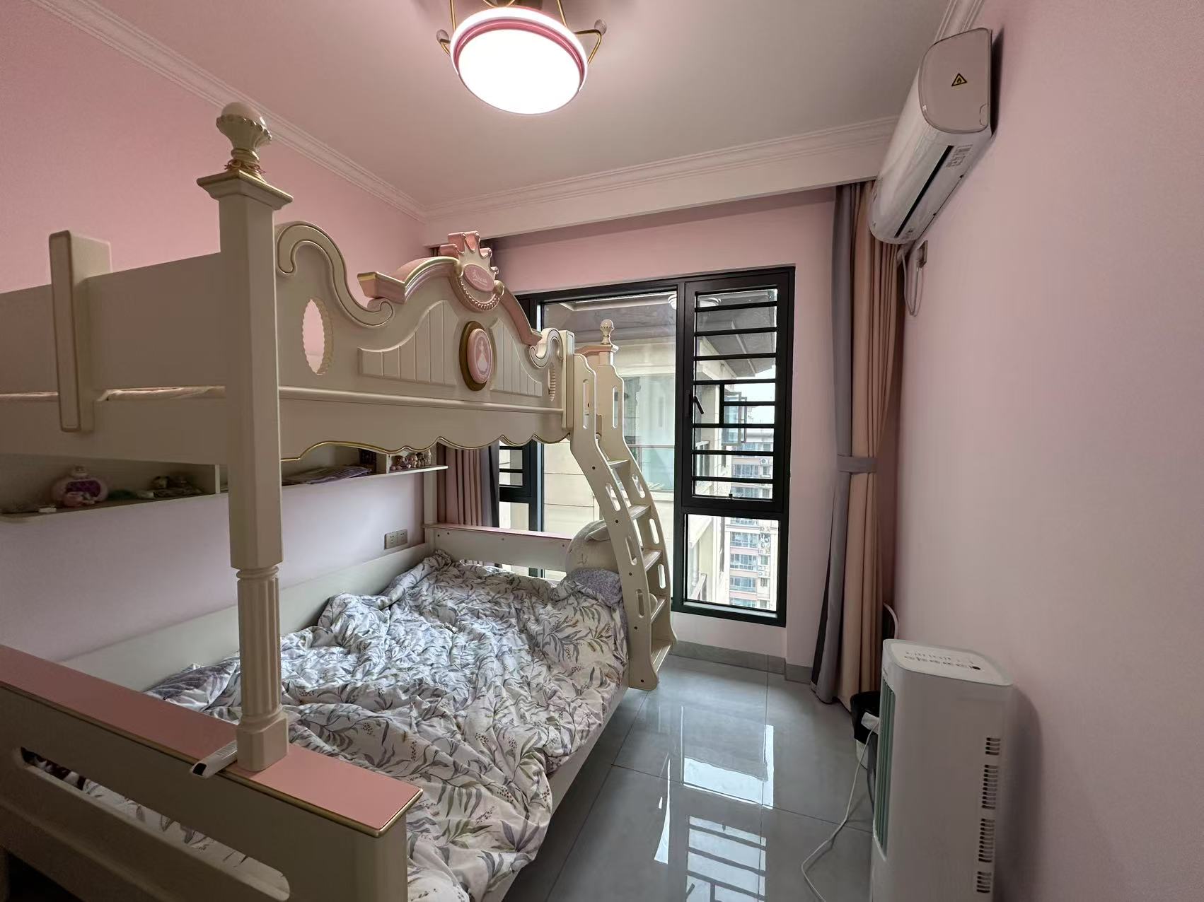 金轮津桥华府 4室2厅2卫 65.0万 金轮津桥华府 4室2厅2卫 65.0万室内图