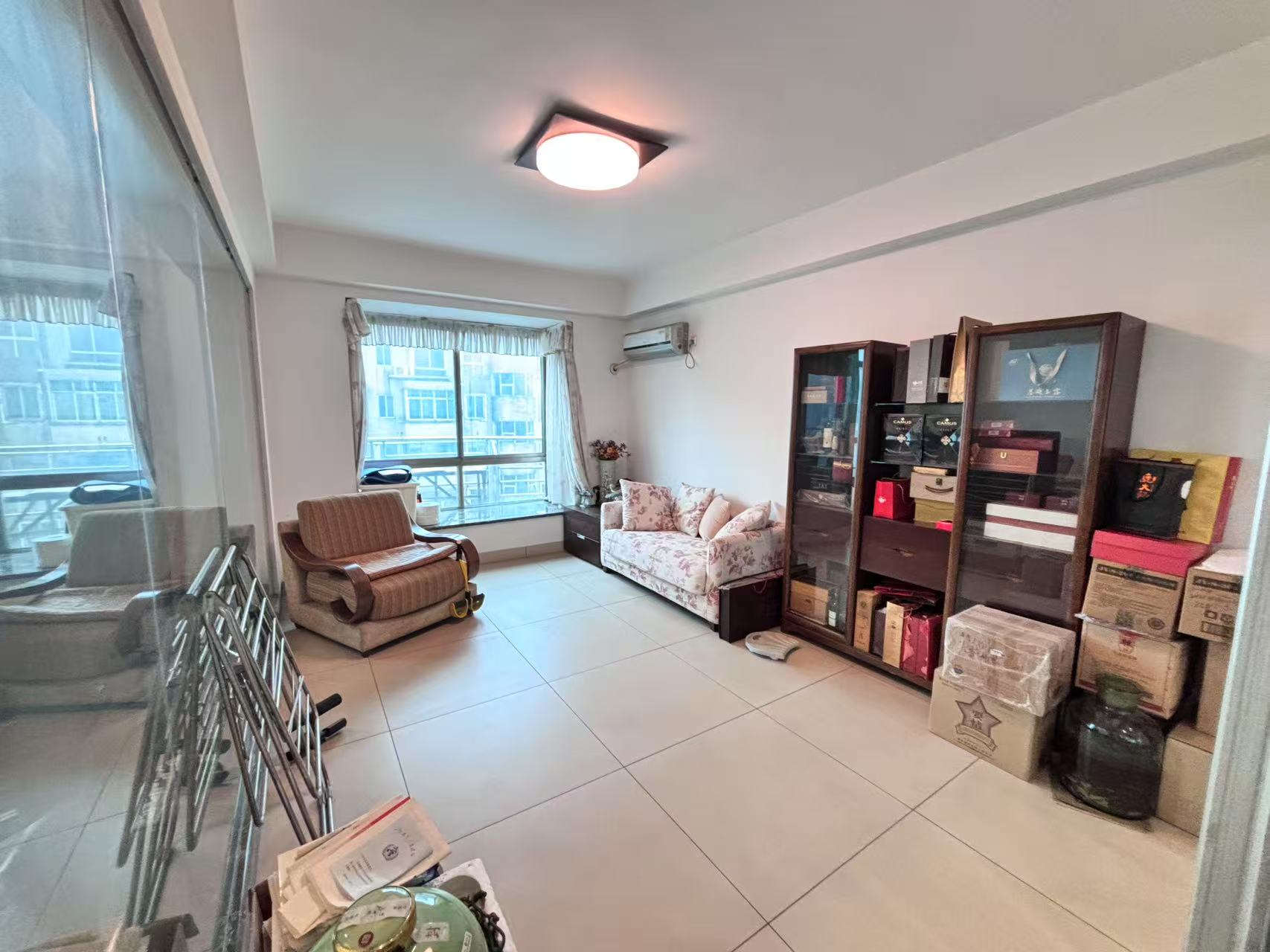 四季花园  5室2厅2卫    130.0万 四季花园  5室2厅2卫    130.0万室内图