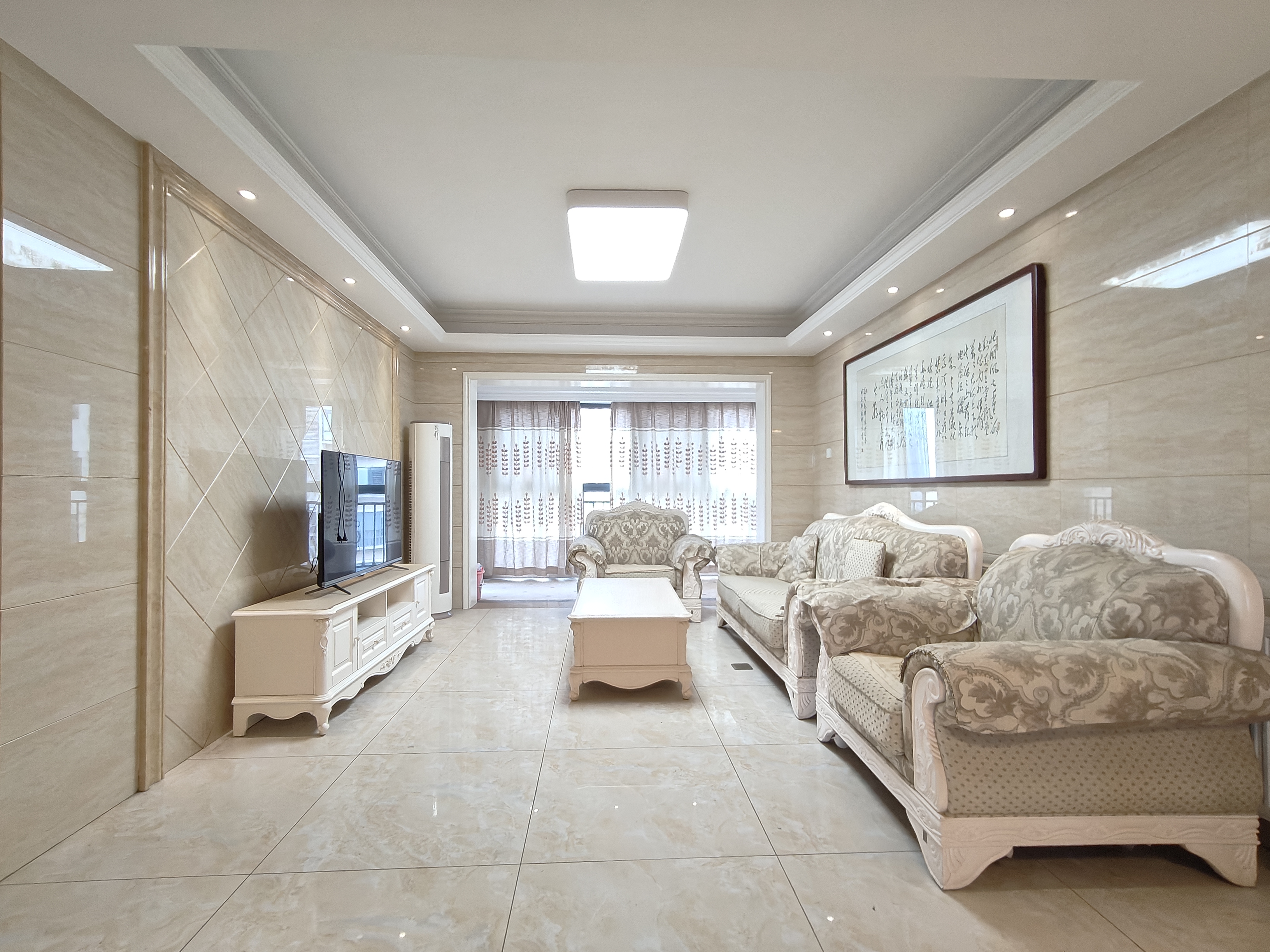 华晨御园 3室2厅2卫 95.0万 华晨御园 3室2厅2卫 95.0万室内图