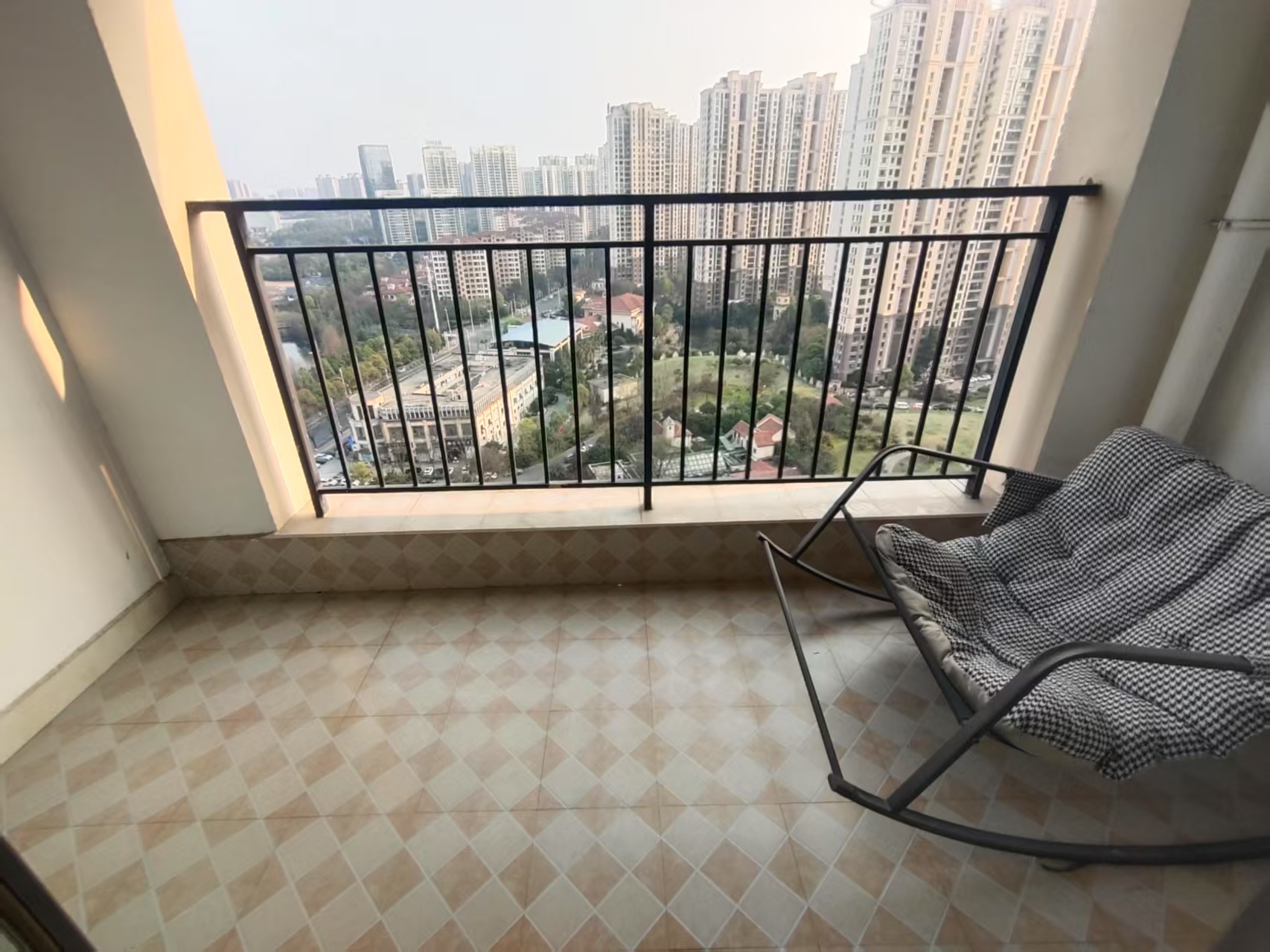 佳兆业金域天下三期 2室2厅1卫 35.0万 佳兆业金域天下三期 2室2厅1卫 35.0万室内图