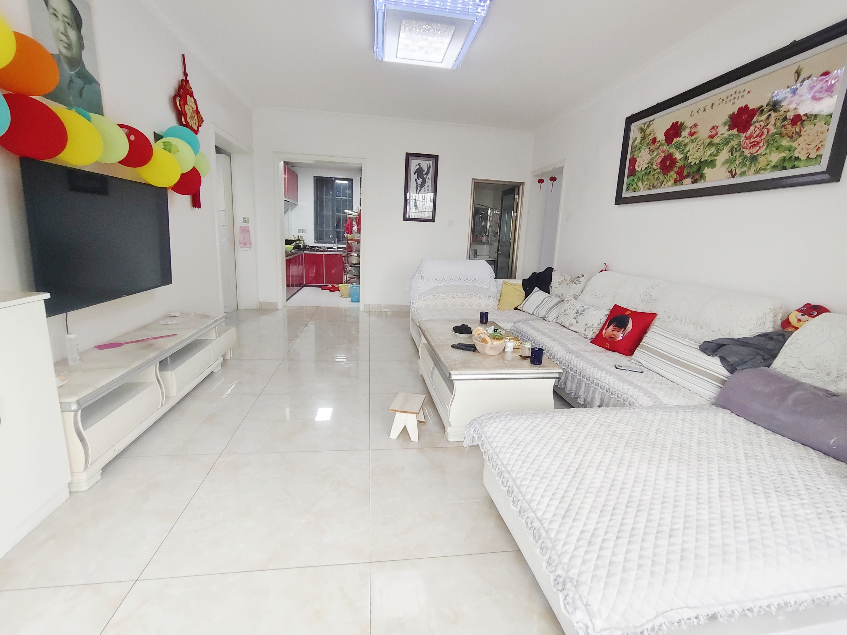 中央皇庭 3室2厅2卫 63.0万 中央皇庭 3室2厅2卫 63.0万室内图