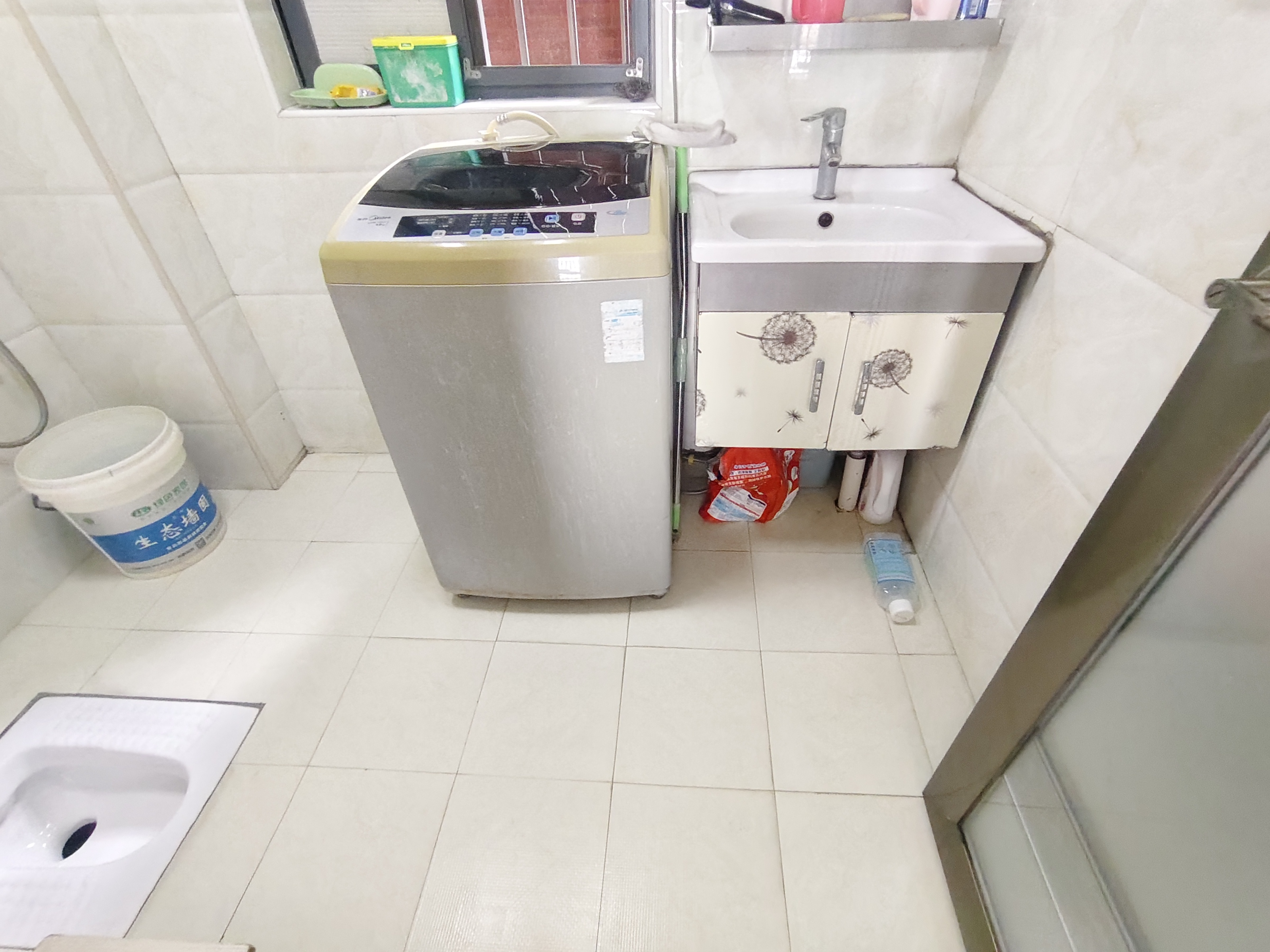 中央皇庭 3室2厅2卫 63.0万 中央皇庭 3室2厅2卫 63.0万室内图