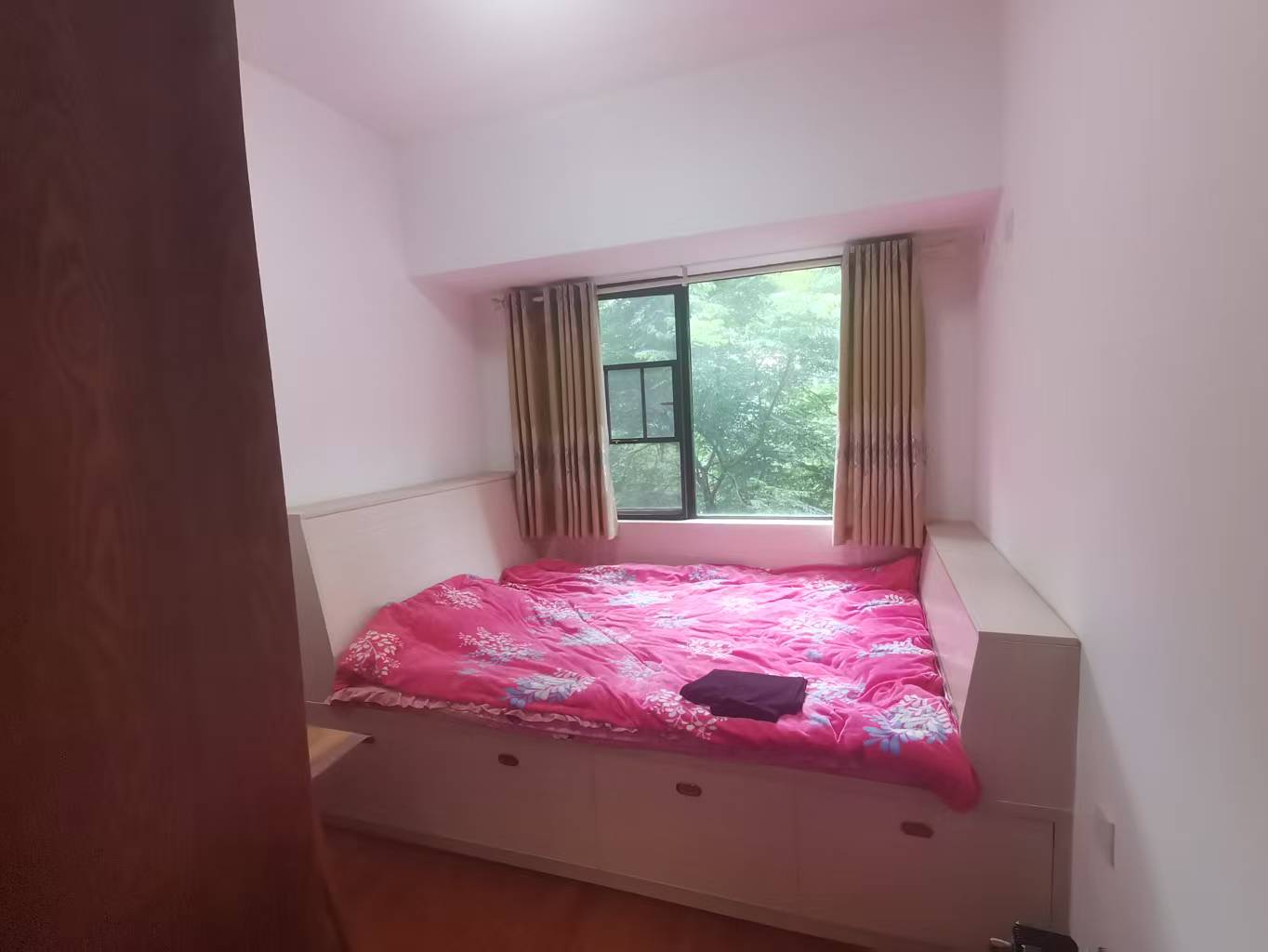 经世龙城  4室2厅2卫    76.0万 经世龙城  4室2厅2卫    76.0万室内图