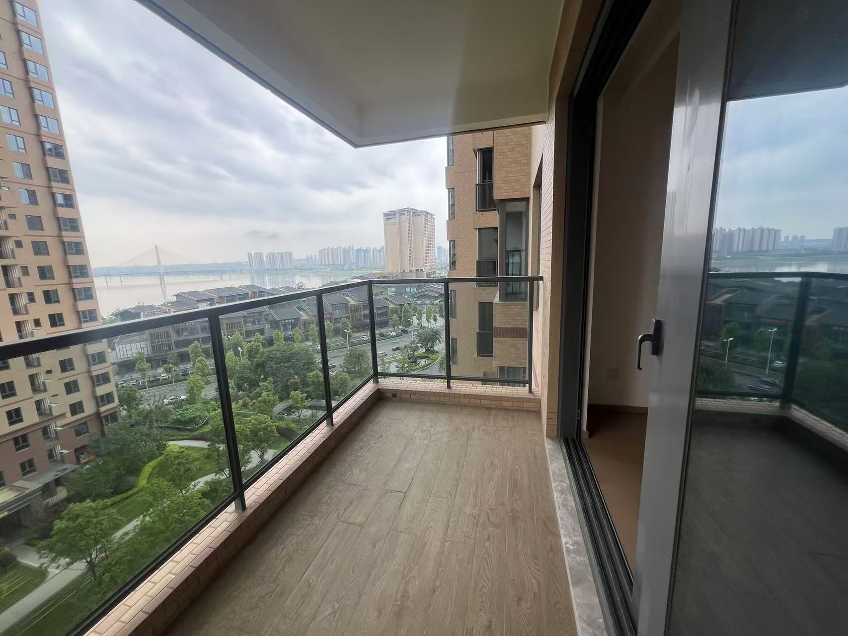 晋合湘水湾七期 4室2厅2卫 125.0万 晋合湘水湾七期 4室2厅2卫 125.0万室内图