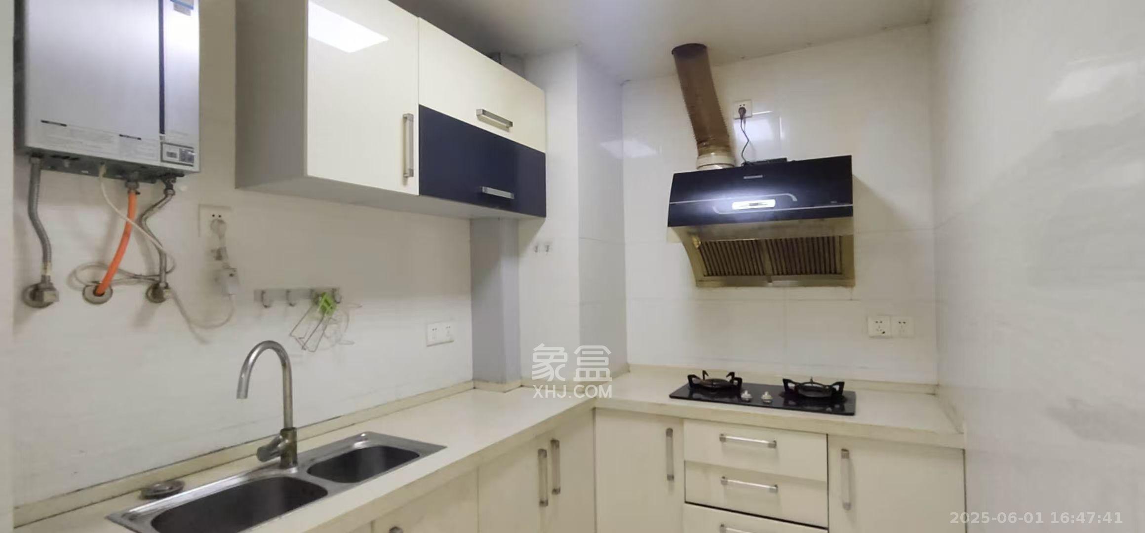 建鑫二期  3室2厅1卫   1600.00元/月室内图